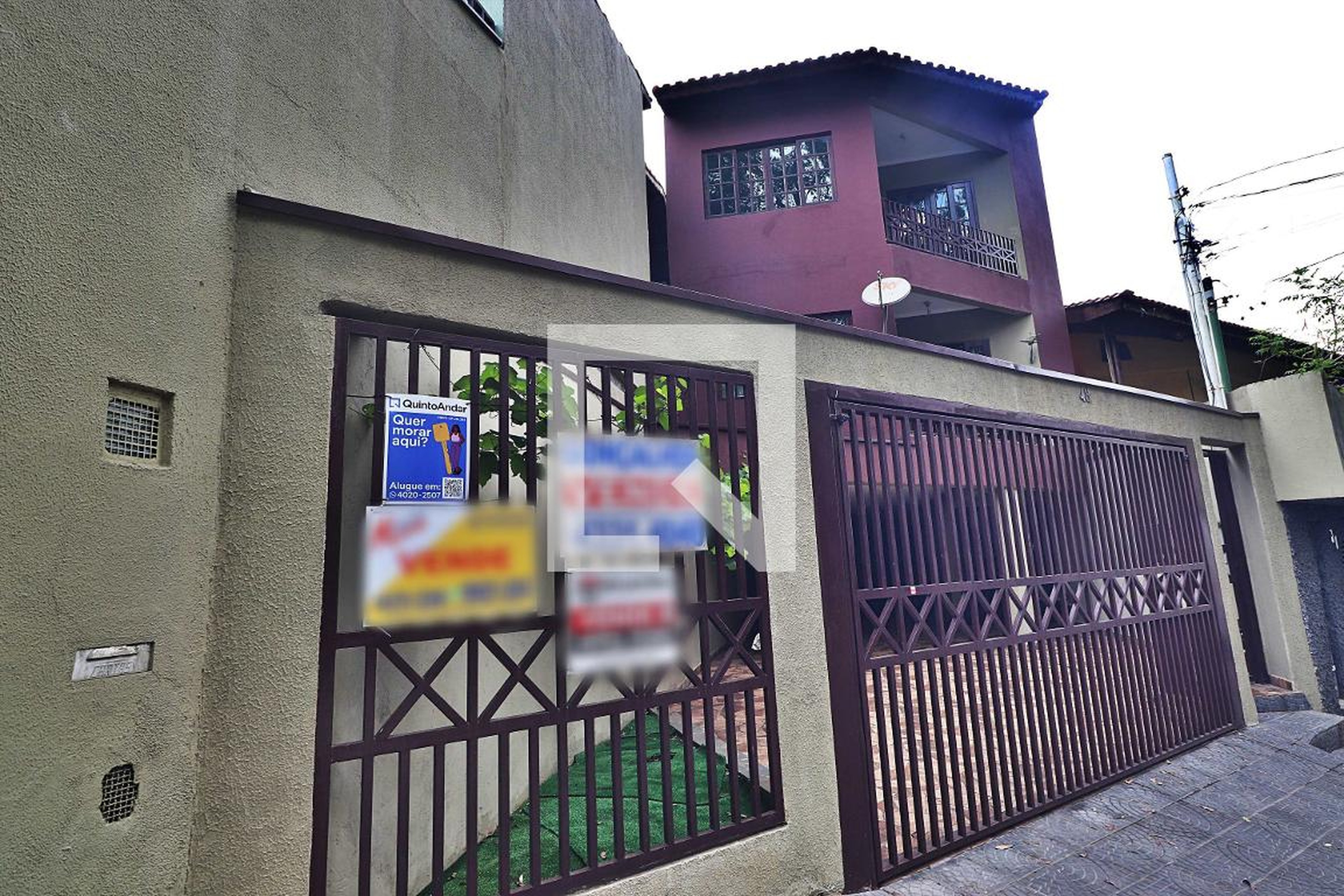 Fachada Condomínio em Rua Aracanga, 48