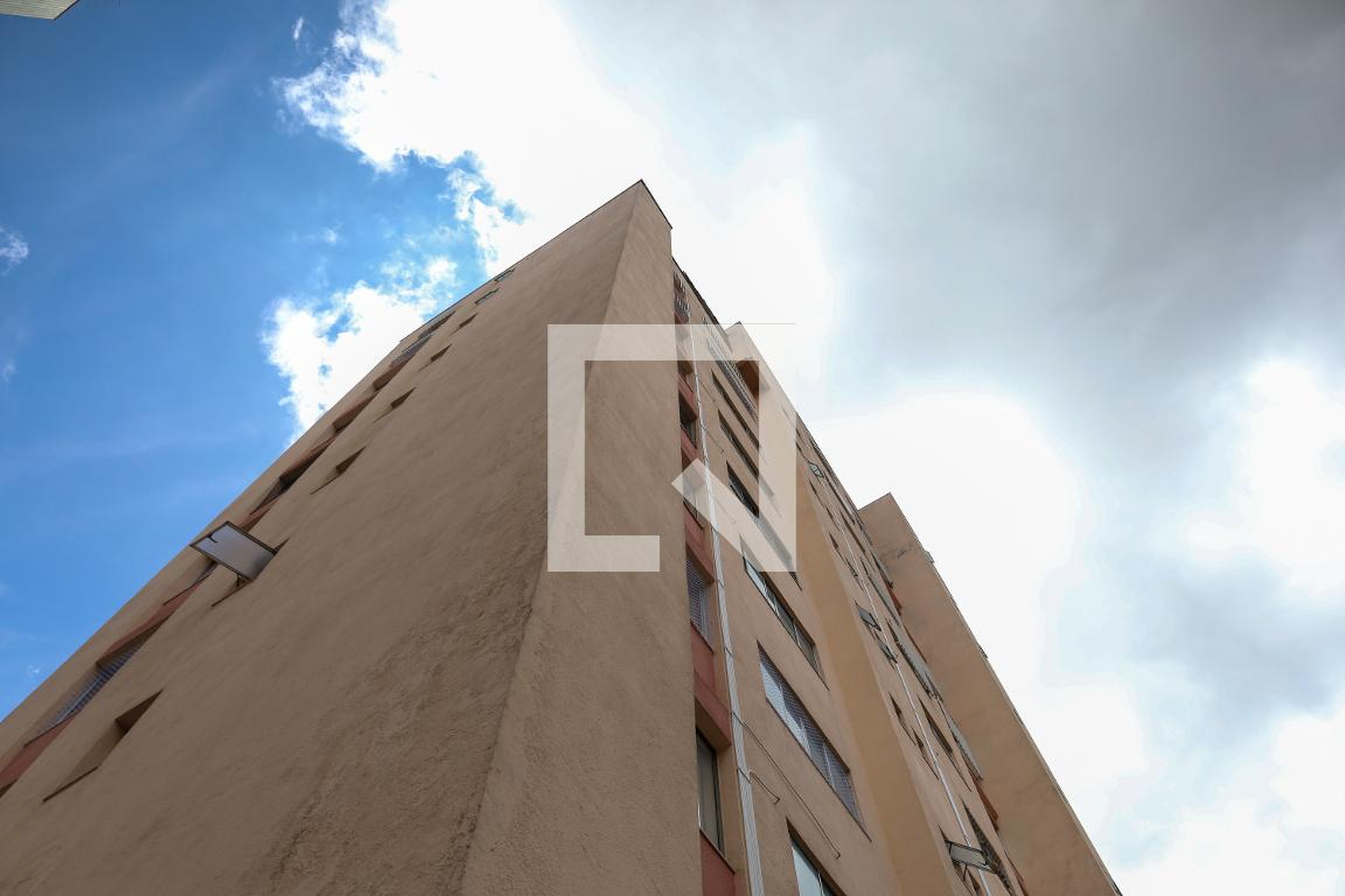 Fachada Condomínio em Avenida dos Esportes, 750