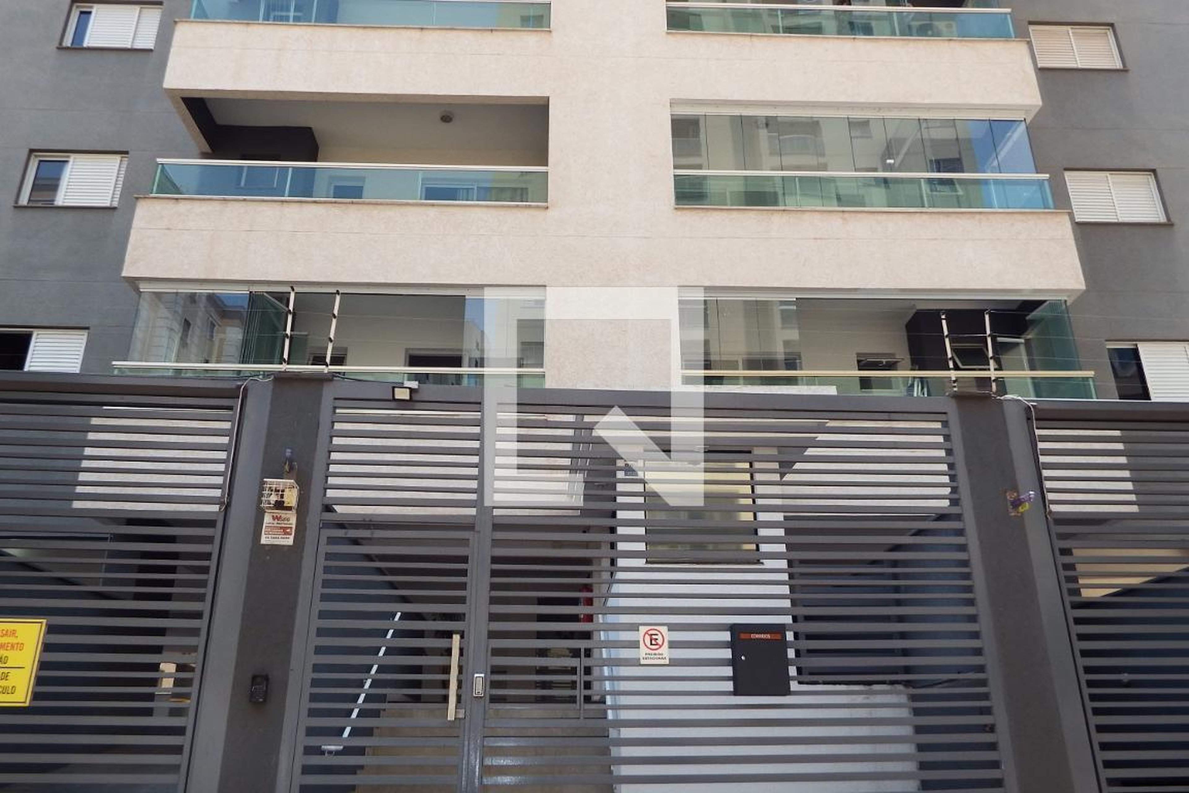 Fachada Condomínio Monte das Oliveiras