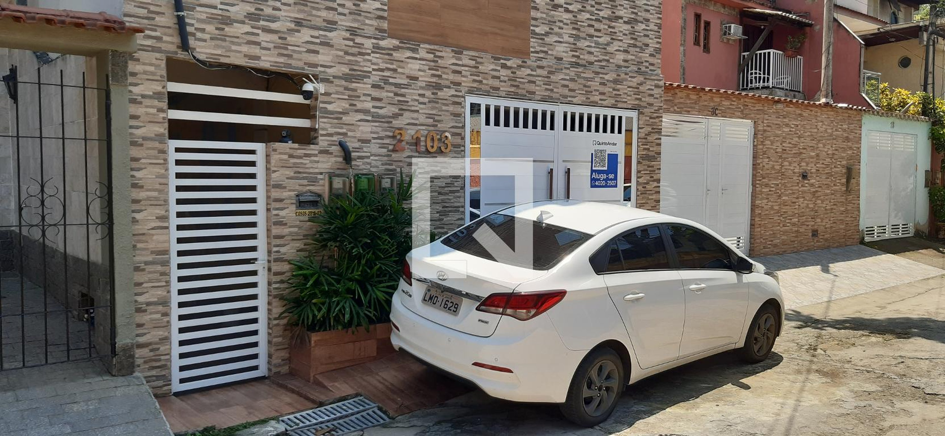 Fachada Condomínio em Rua Retiro dos Artistas, 523