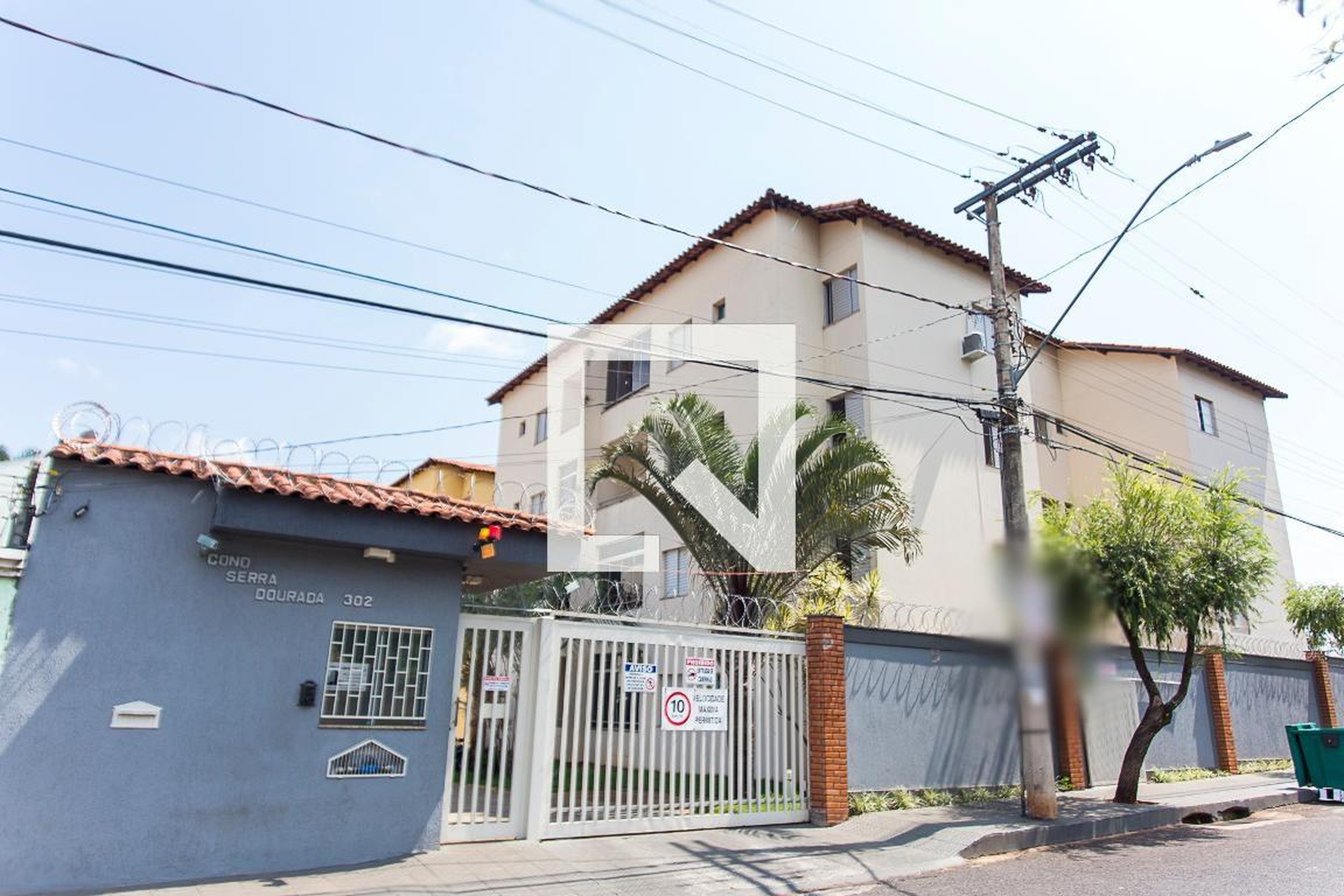 Fachada Condomínio Serra Dourada