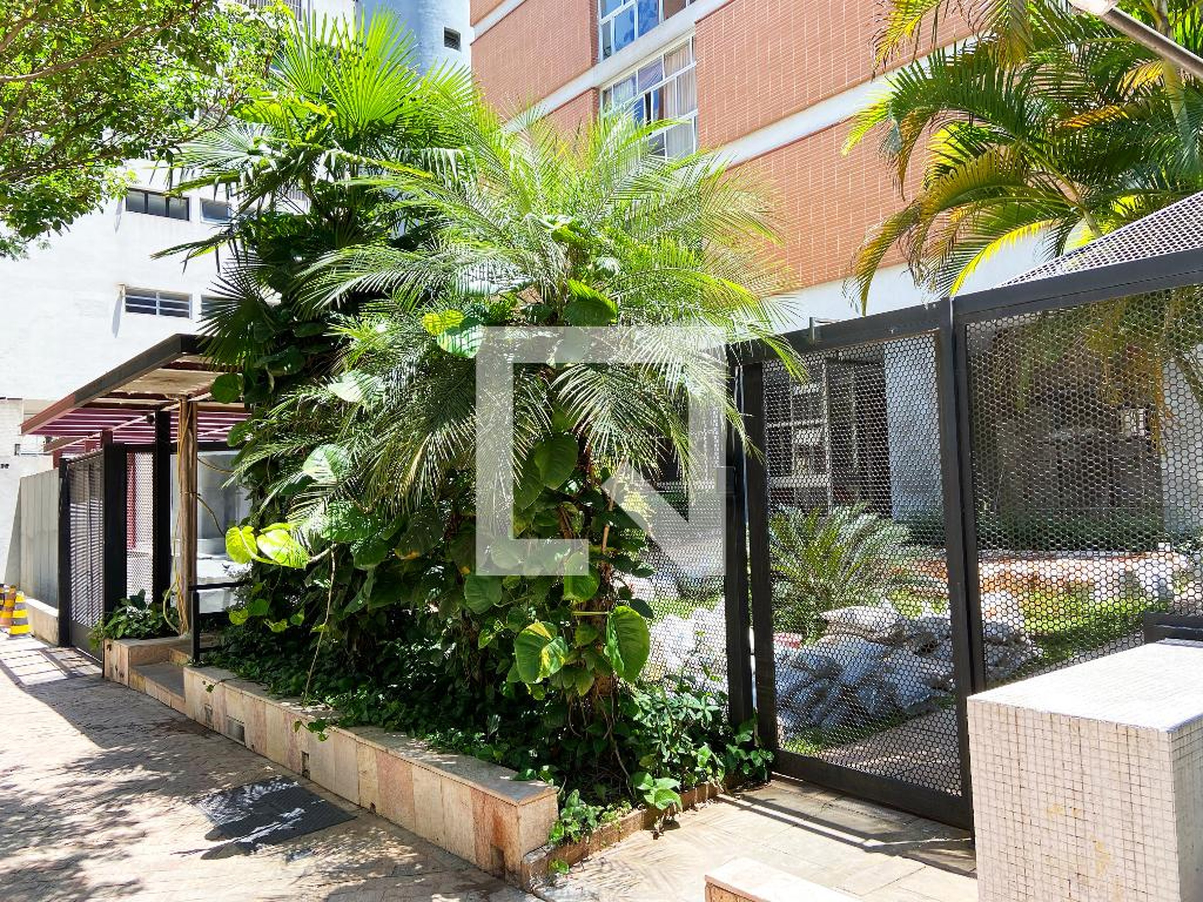 Fachada do Prédio Condomínio Manon