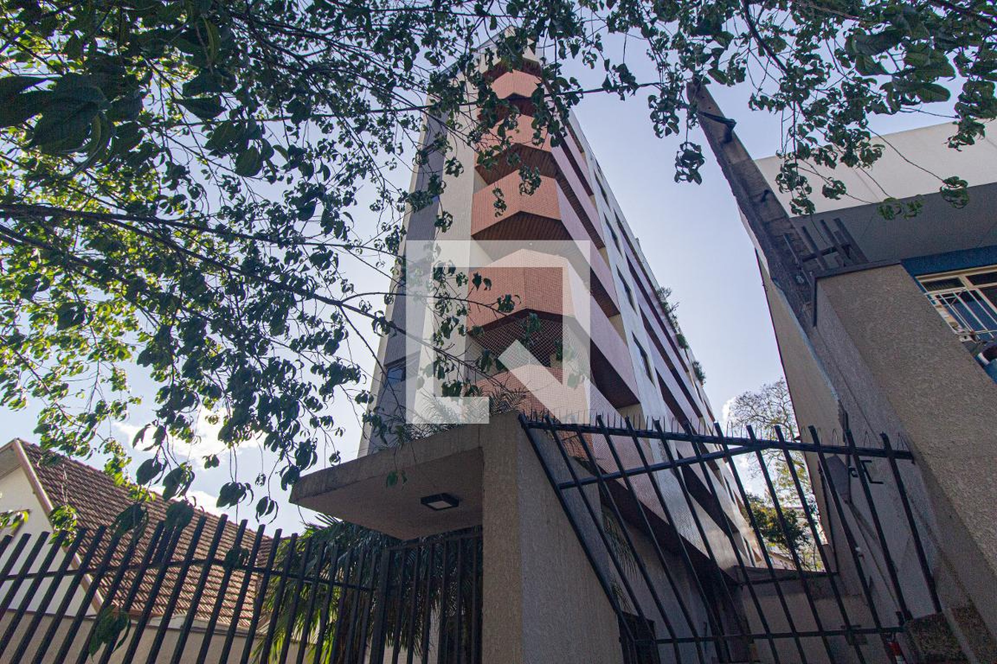 Fachada Condomínio Le Bourget