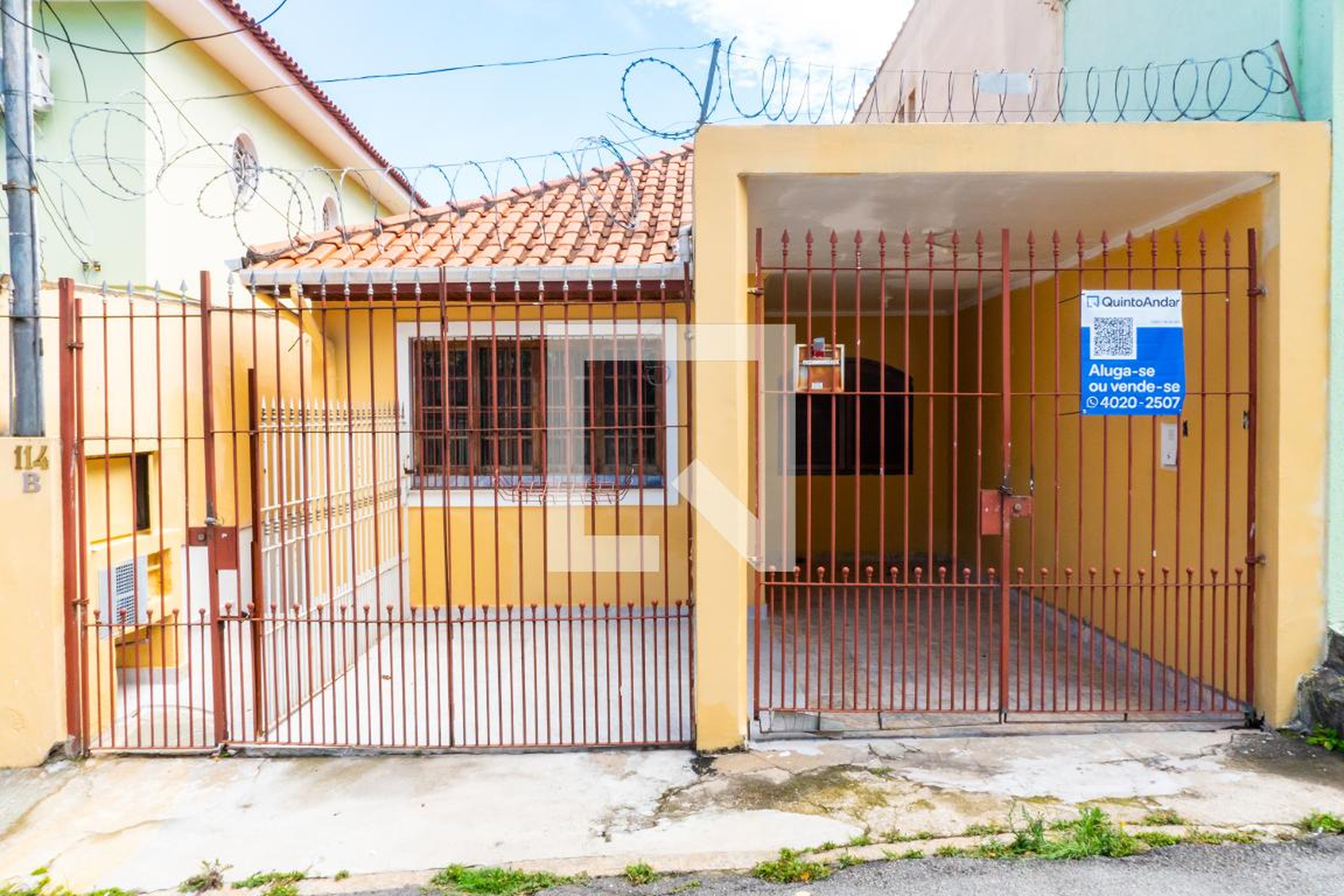 Fachada Condomínio em Rua Alfredo Rullo Rizzotti, 114