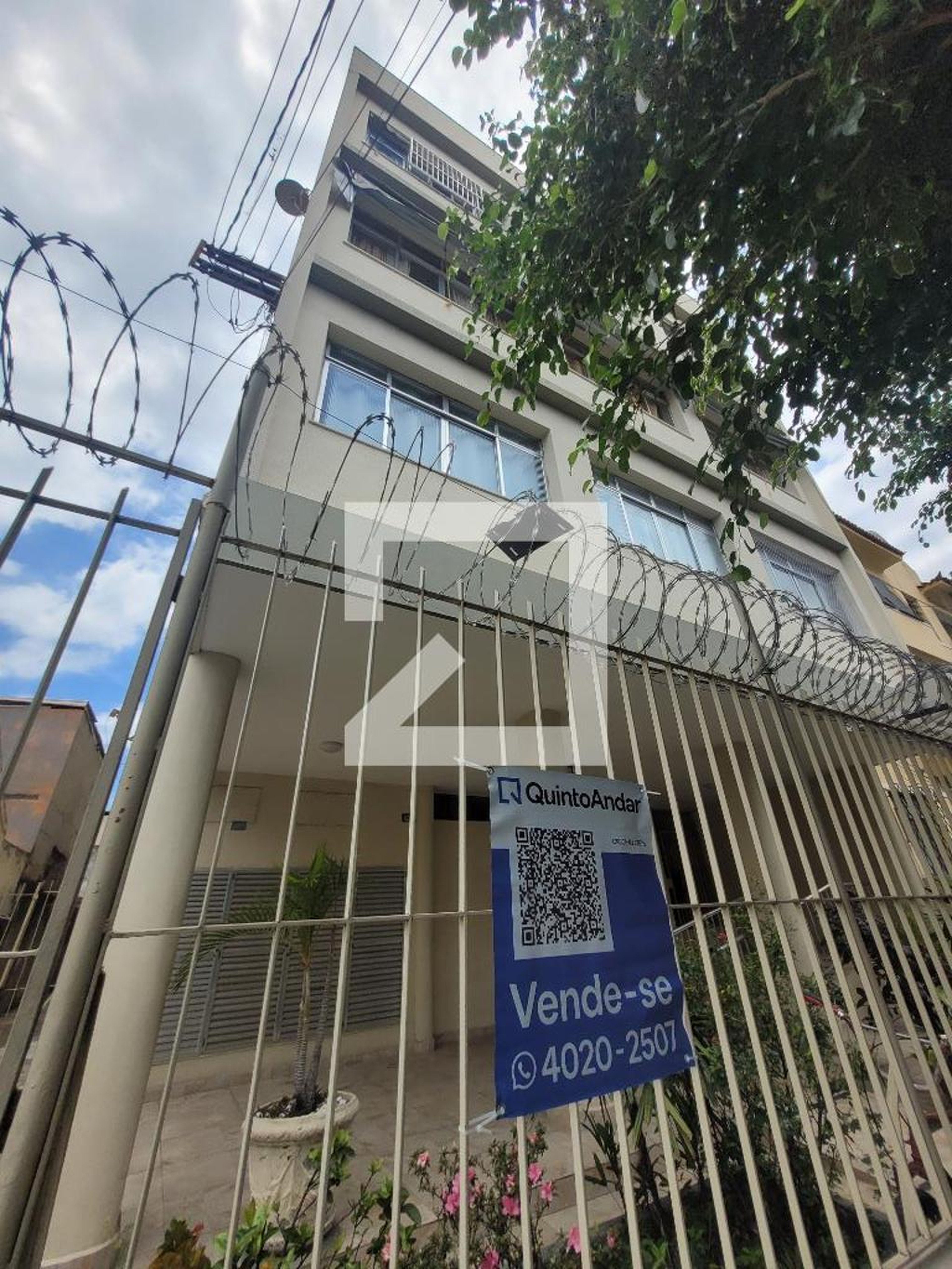 Fachada Condomínio em Rua Noêmia Nunes, 629