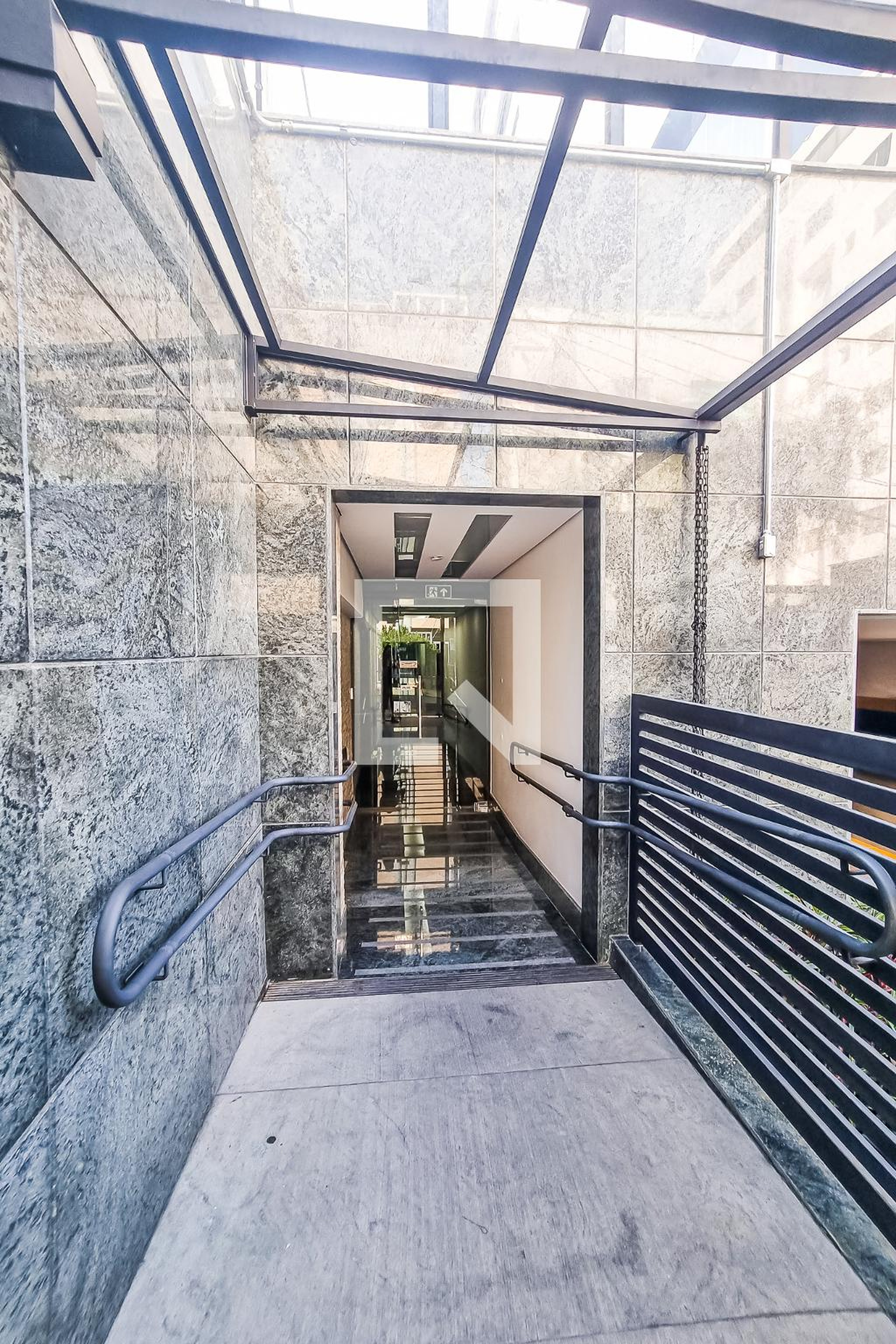 Entrada - Edifício Maria Teixeira de Castro