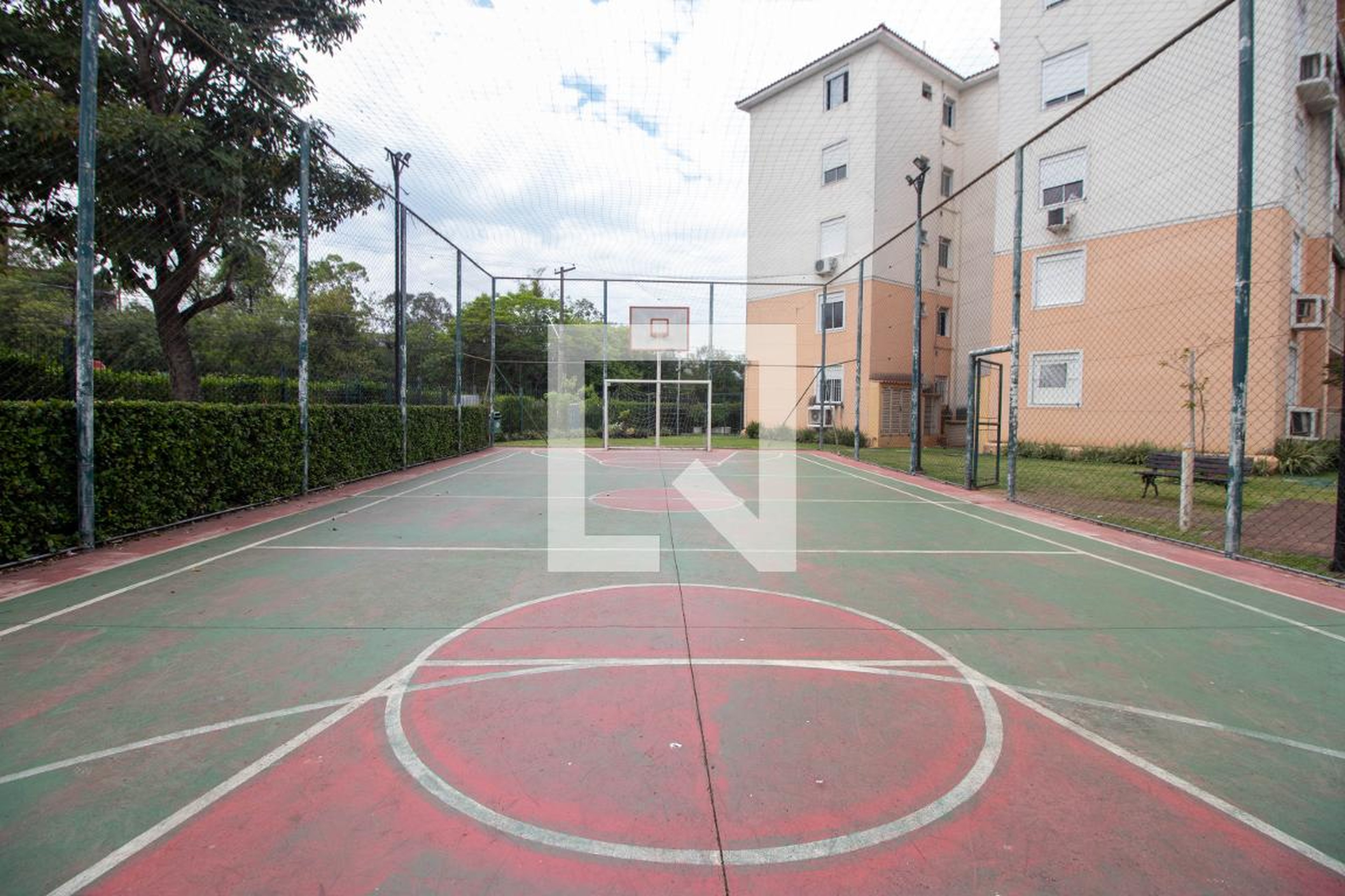 Quadra Esportiva - Corona