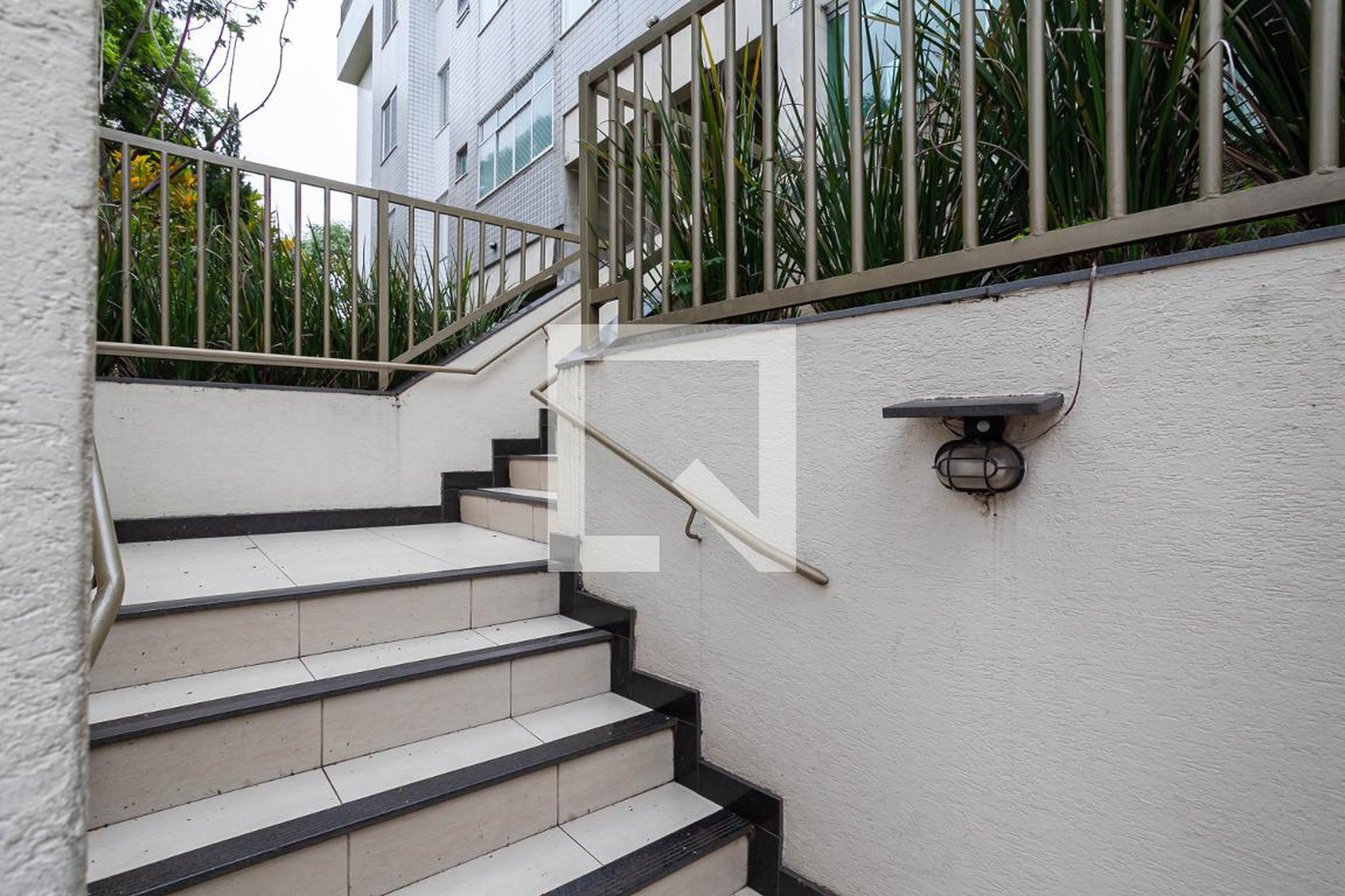 Entrada - Edifício Monte Castelo