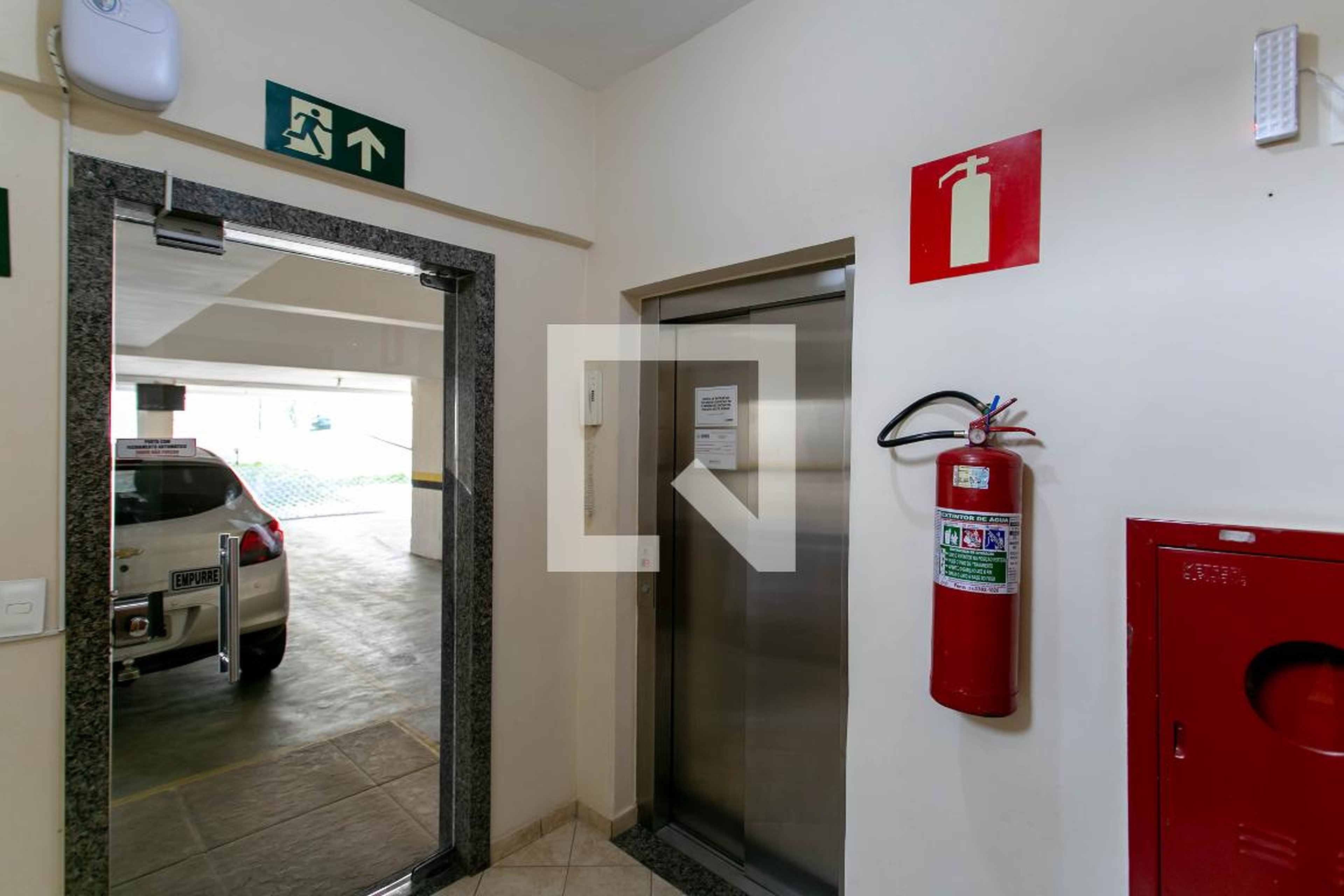 Hall de entrada - Edifício Sarayu