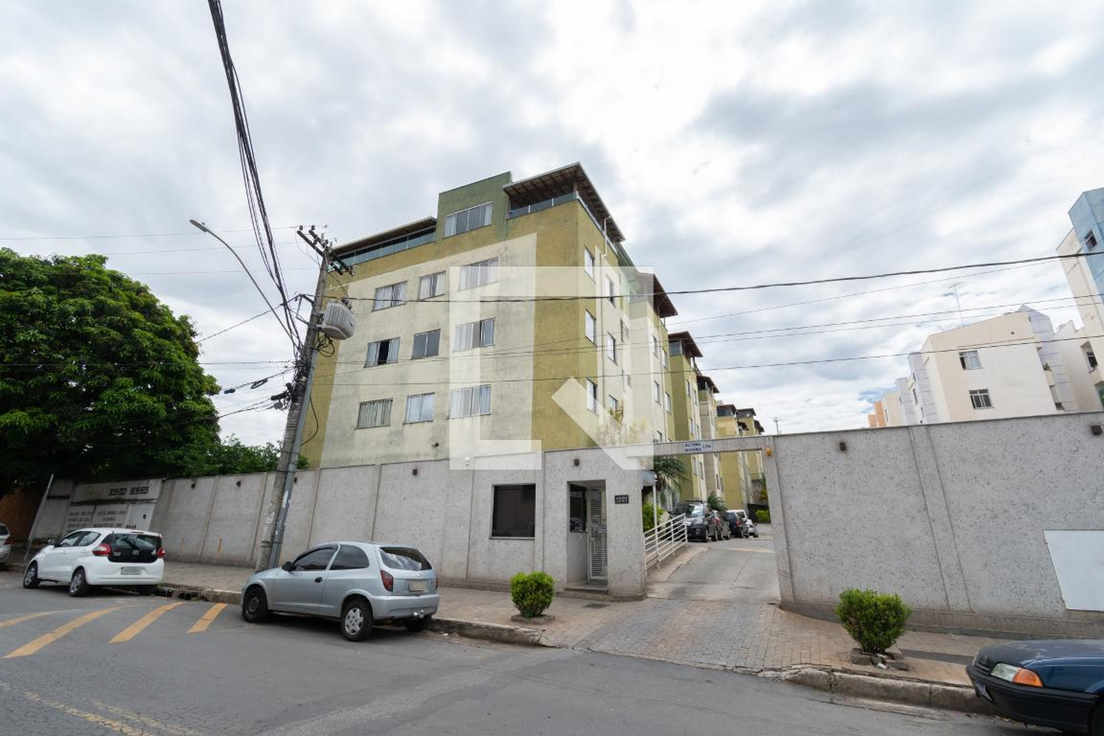 Fachada Residêncial Esmeraldas