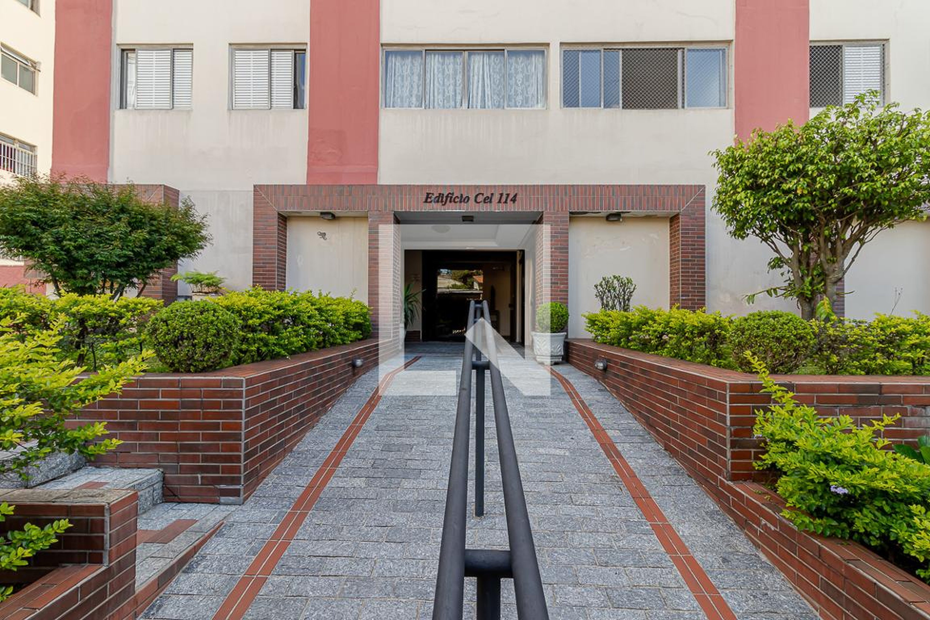 Entrada - Edifício Cel