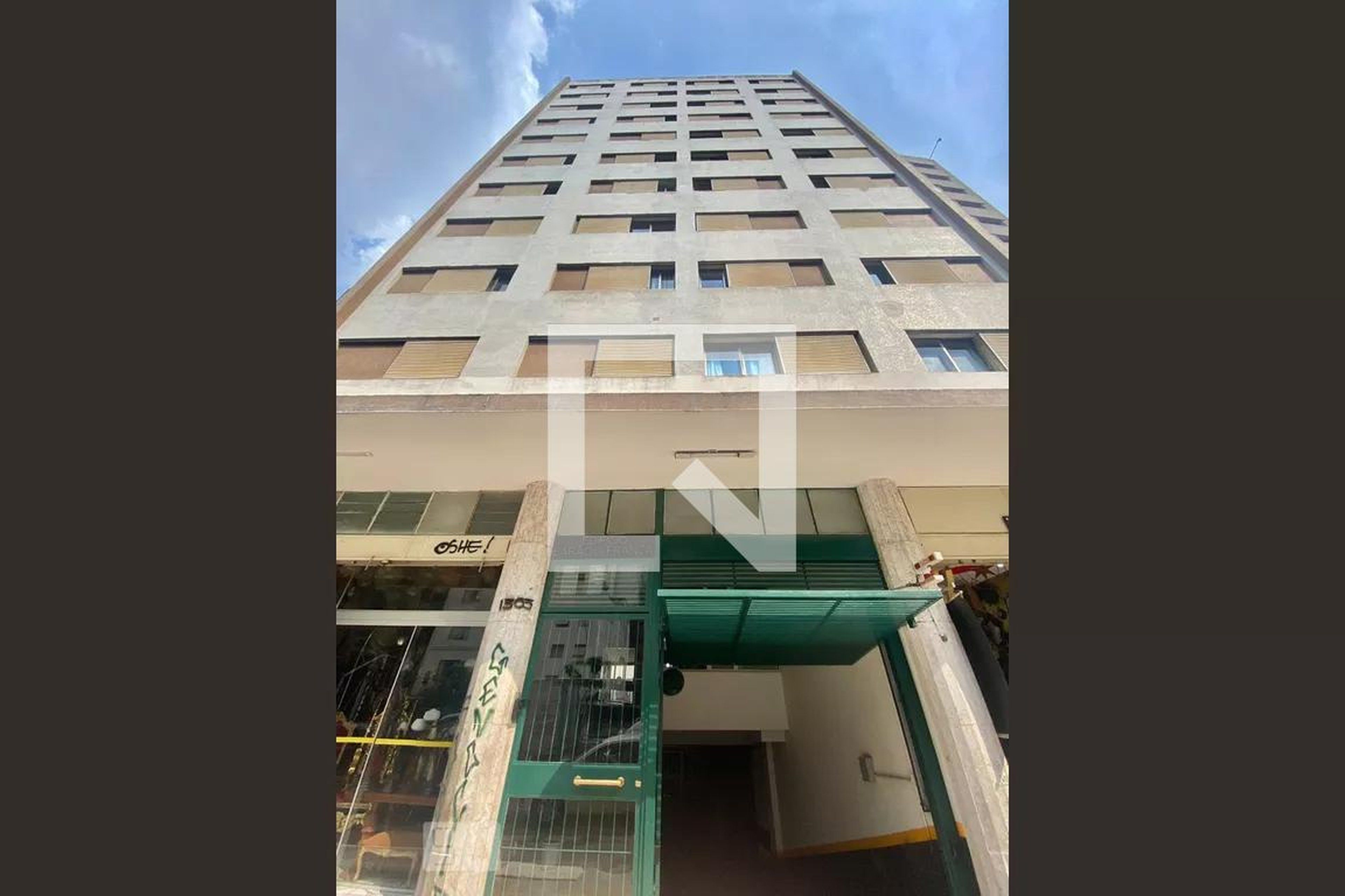 Fachada Condomínio em Rua da Consolação, 1353