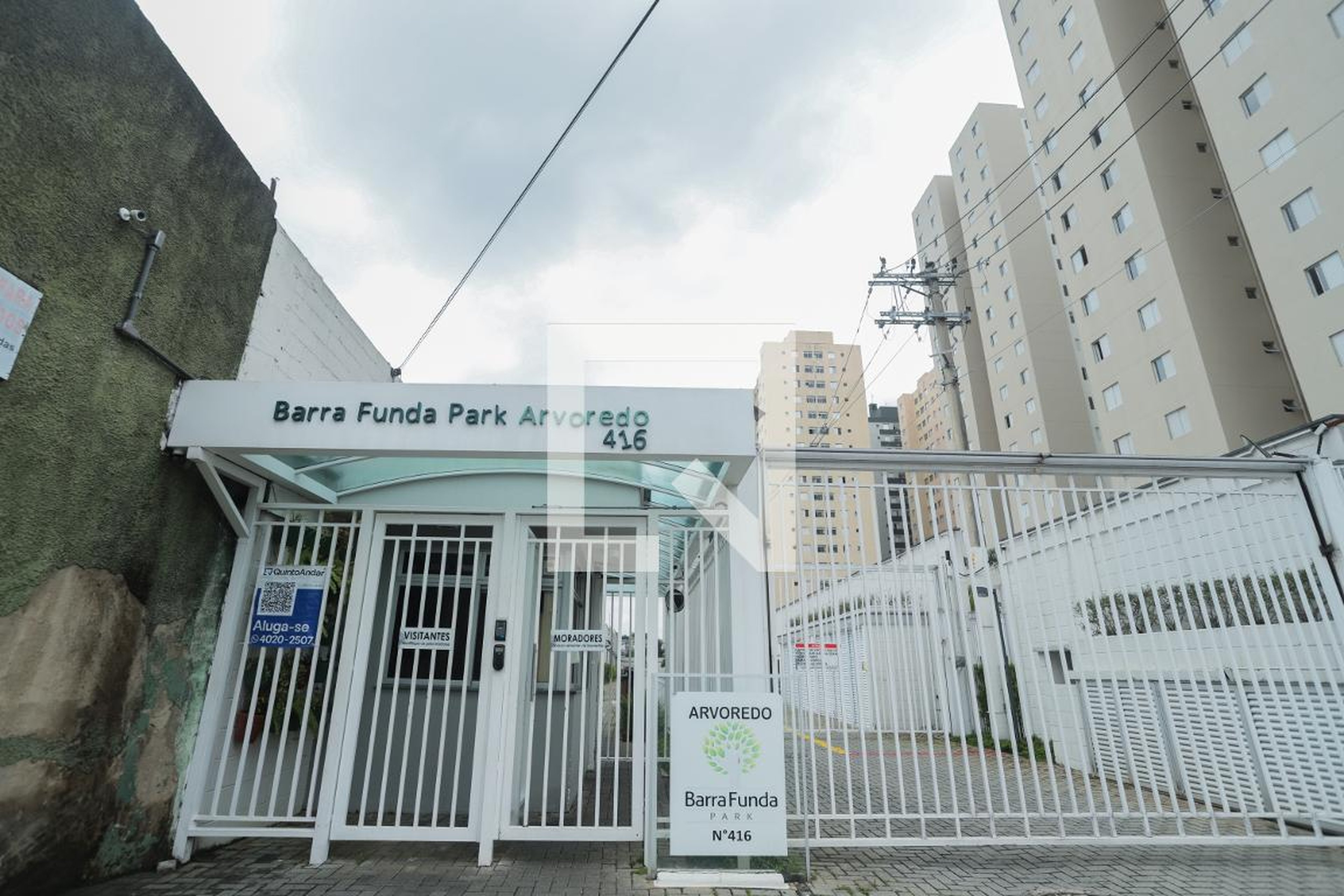 Fachada Condomínio em Rua Francisco Luiz de Souza Júnior, 419