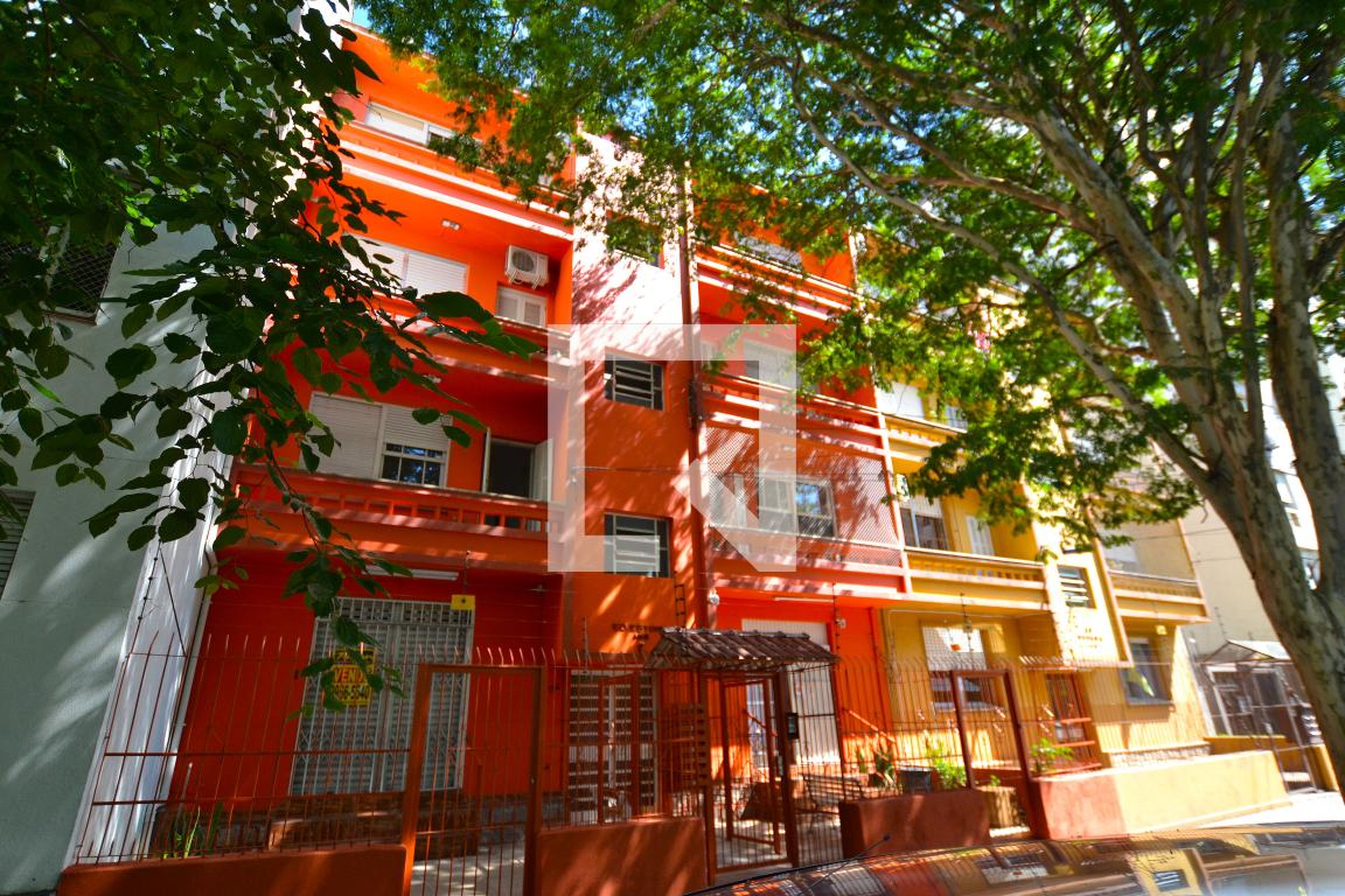 Fachada Condomínio em Avenida Jerônimo de Ornelas, 156