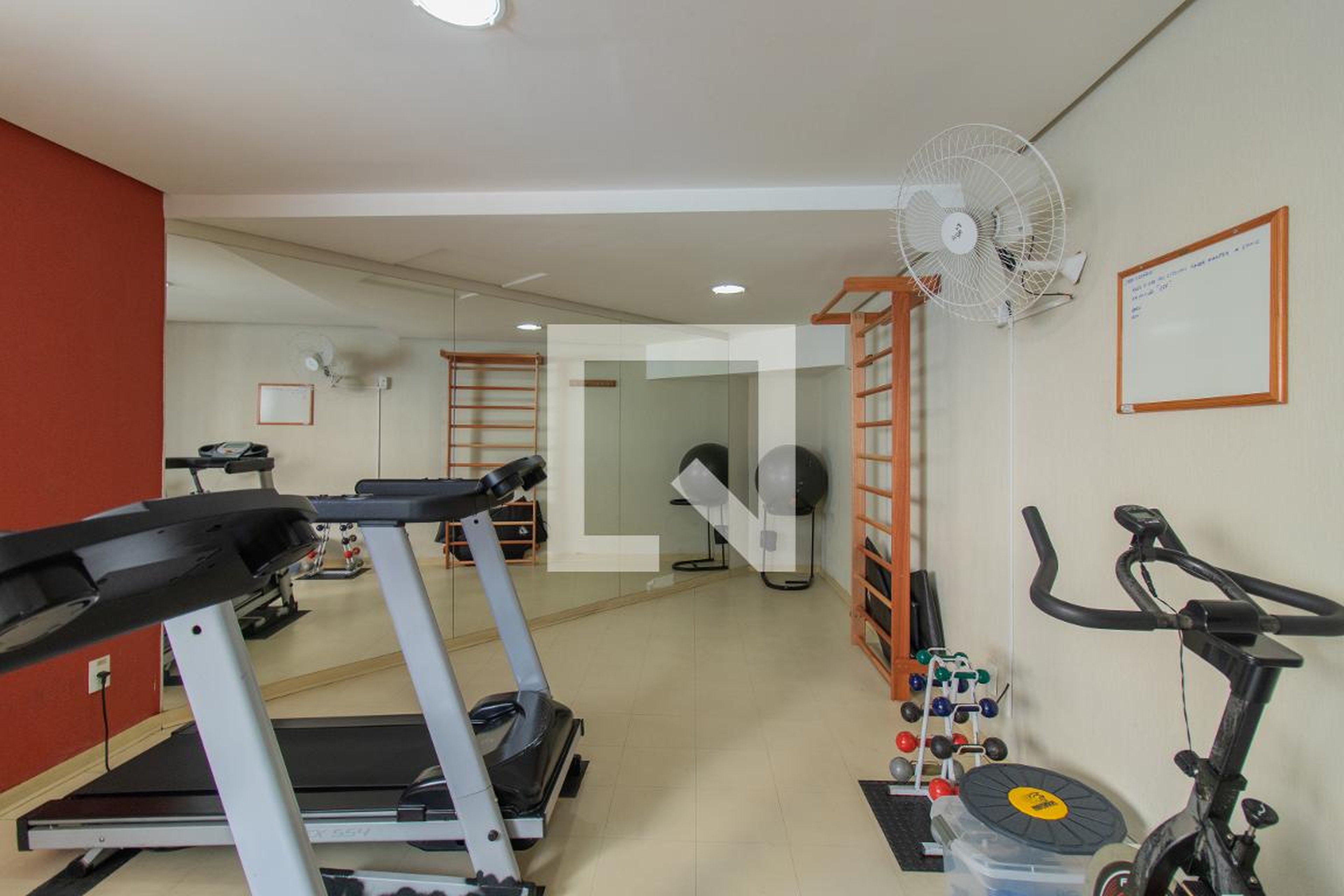 Academia - Edifício Plaza Athenee