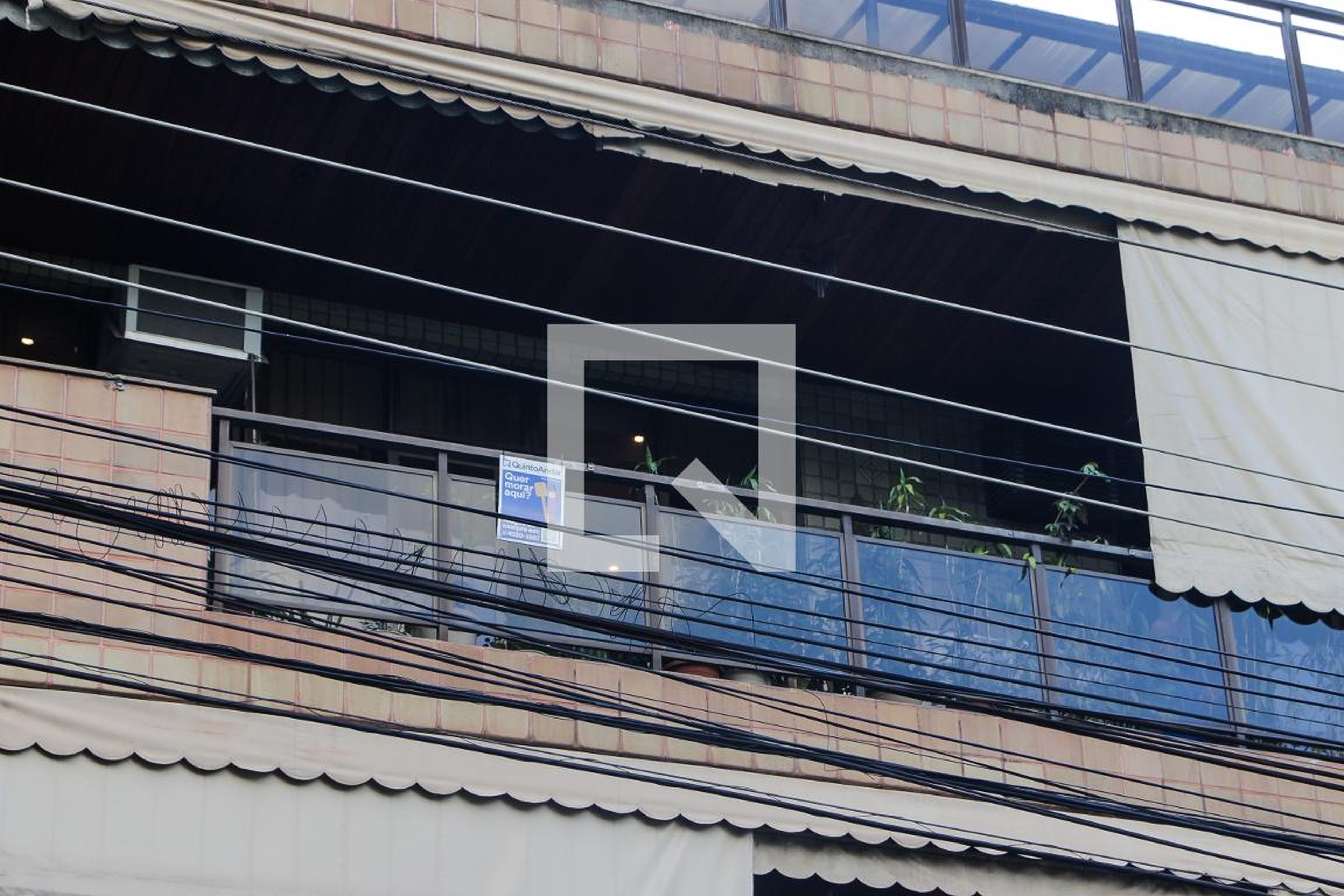 Fachada Condomínio em Avenida Fernando Mattos, 341