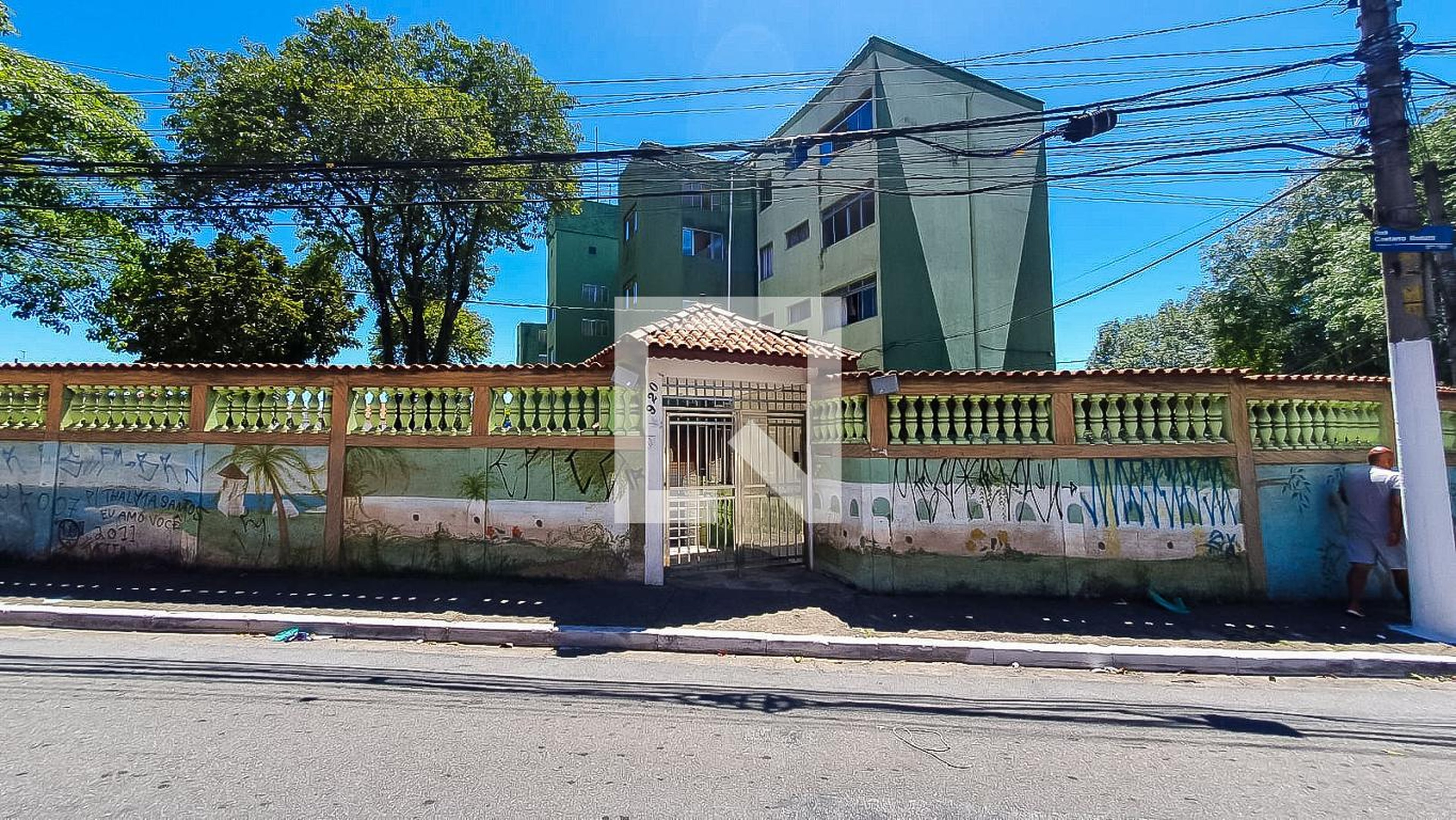 Fachada Condomínio em Apto, 920