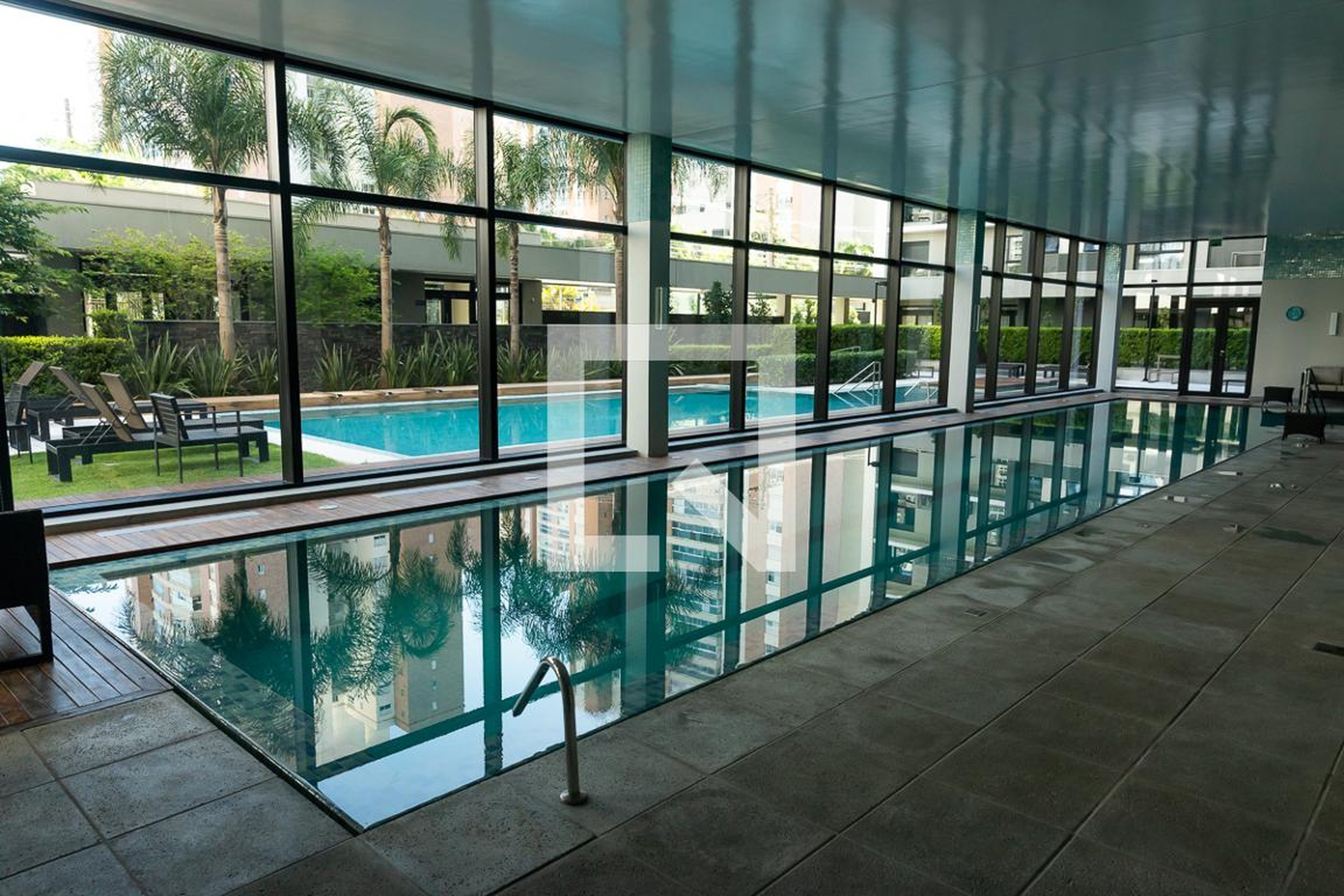 Piscina Coberta - 