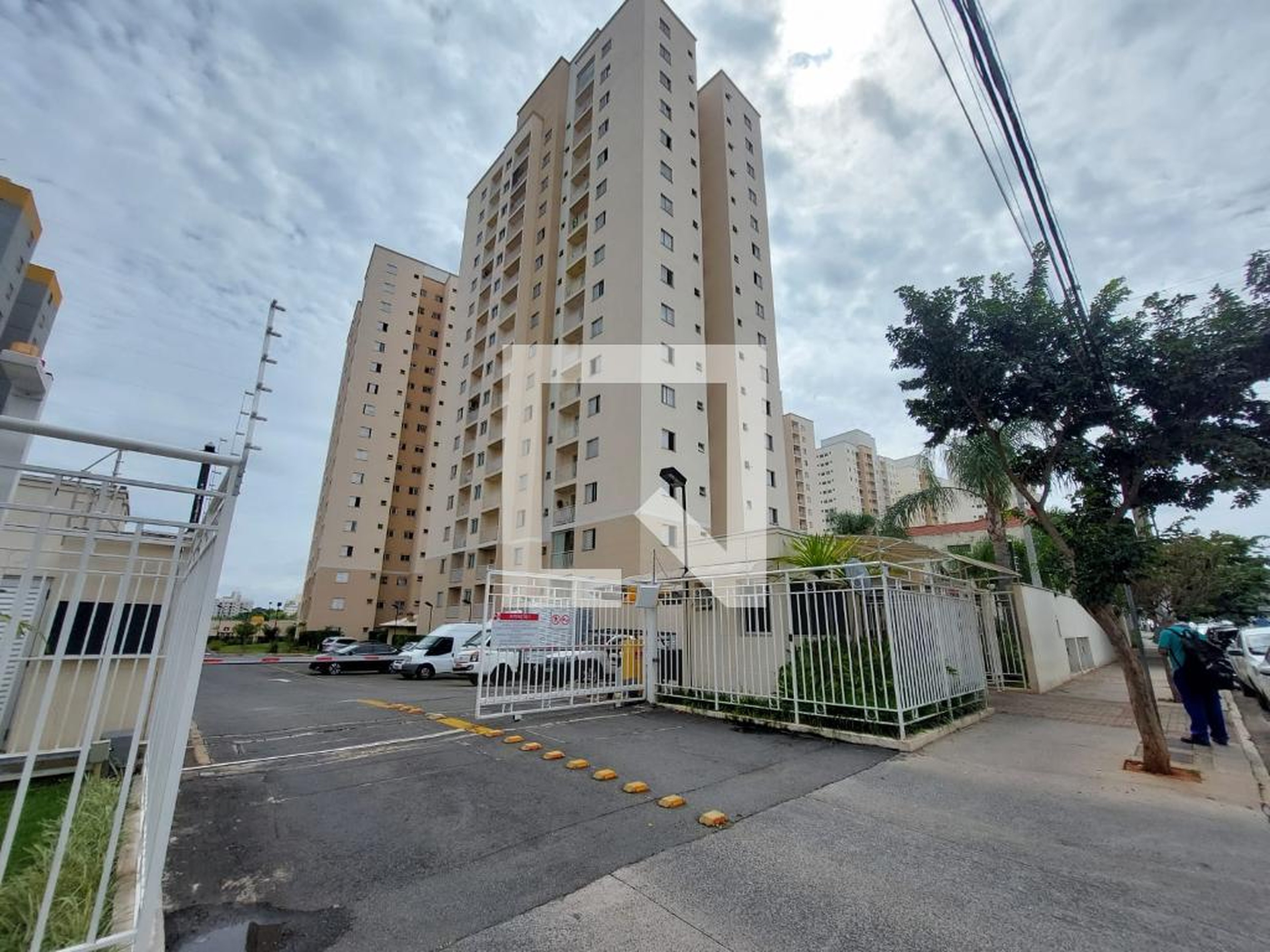 Fachada do Condomínio Condomínio Torres do Bonfim