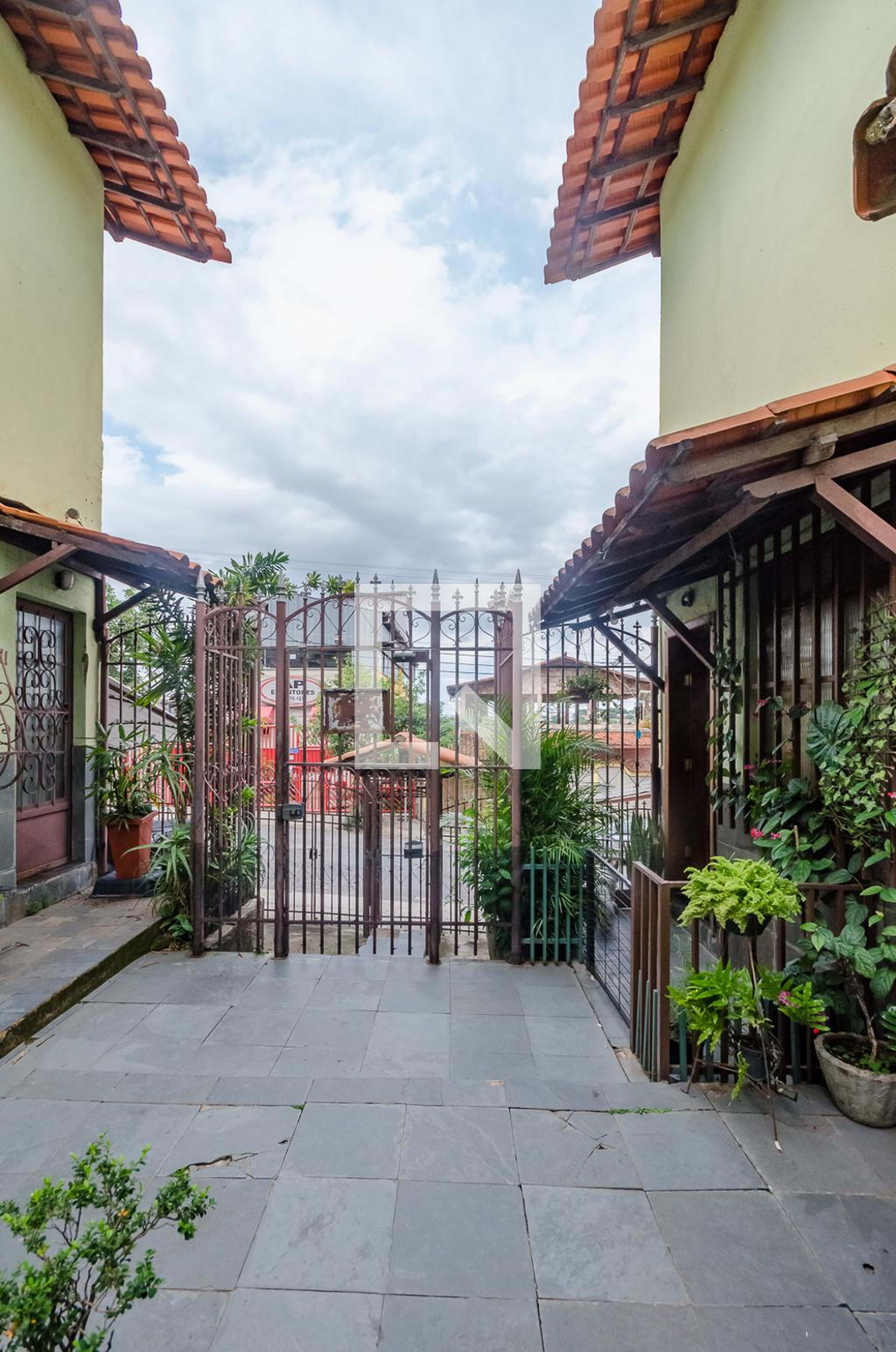 Entrada - Edifício Fernanda