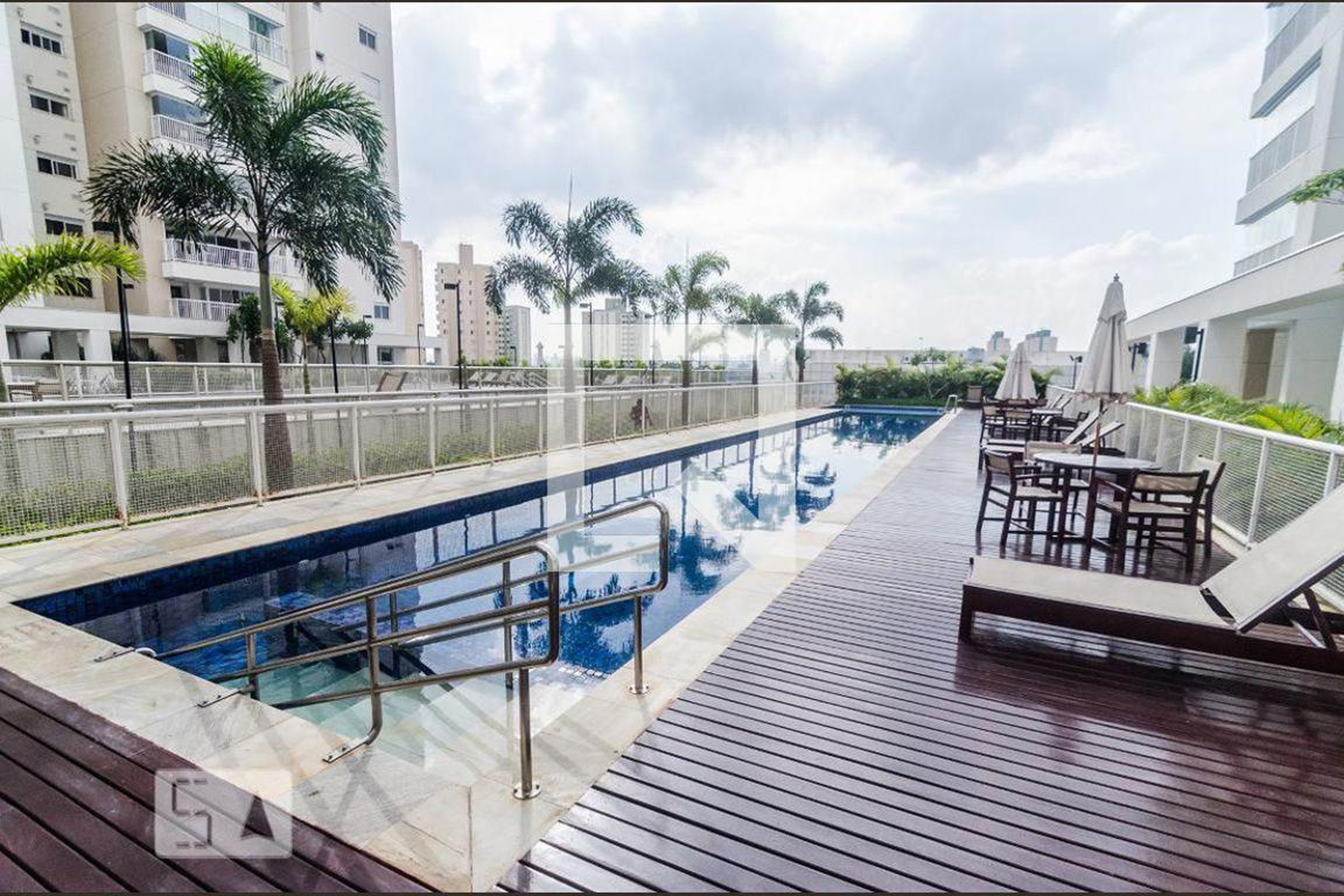 Piscina - The Gardens Summer