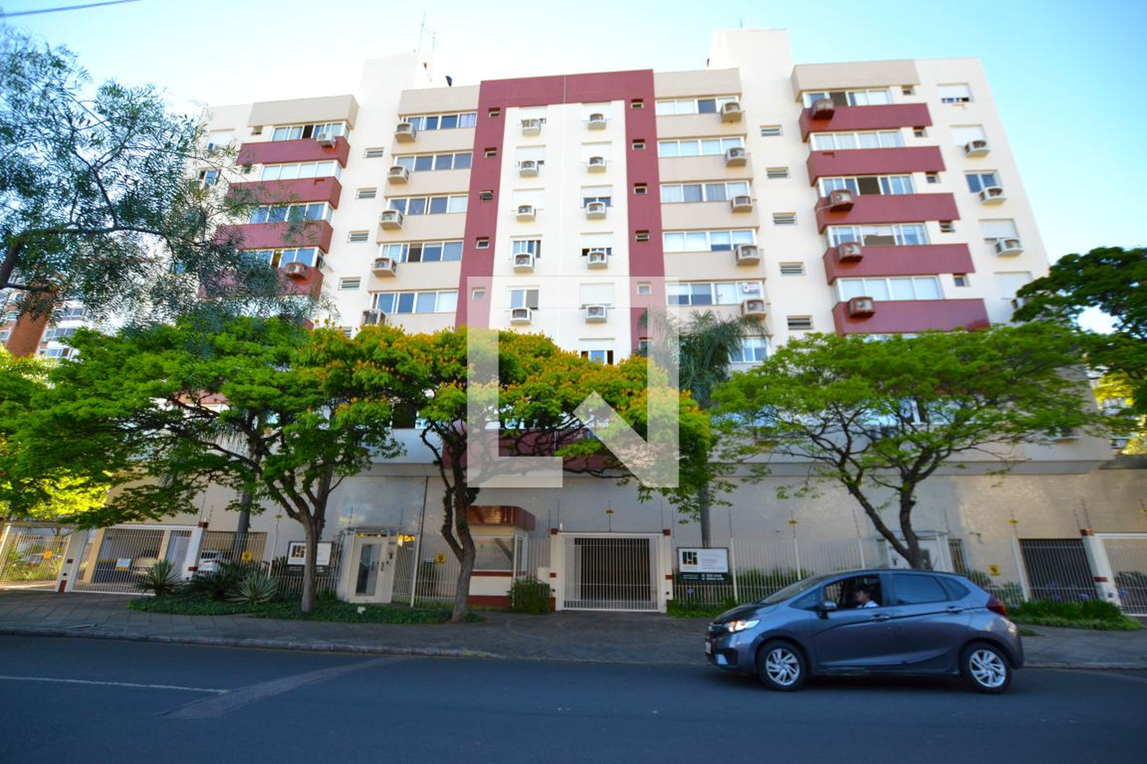Fachada Condomínio em Rua Múcio Teixeira, 1063