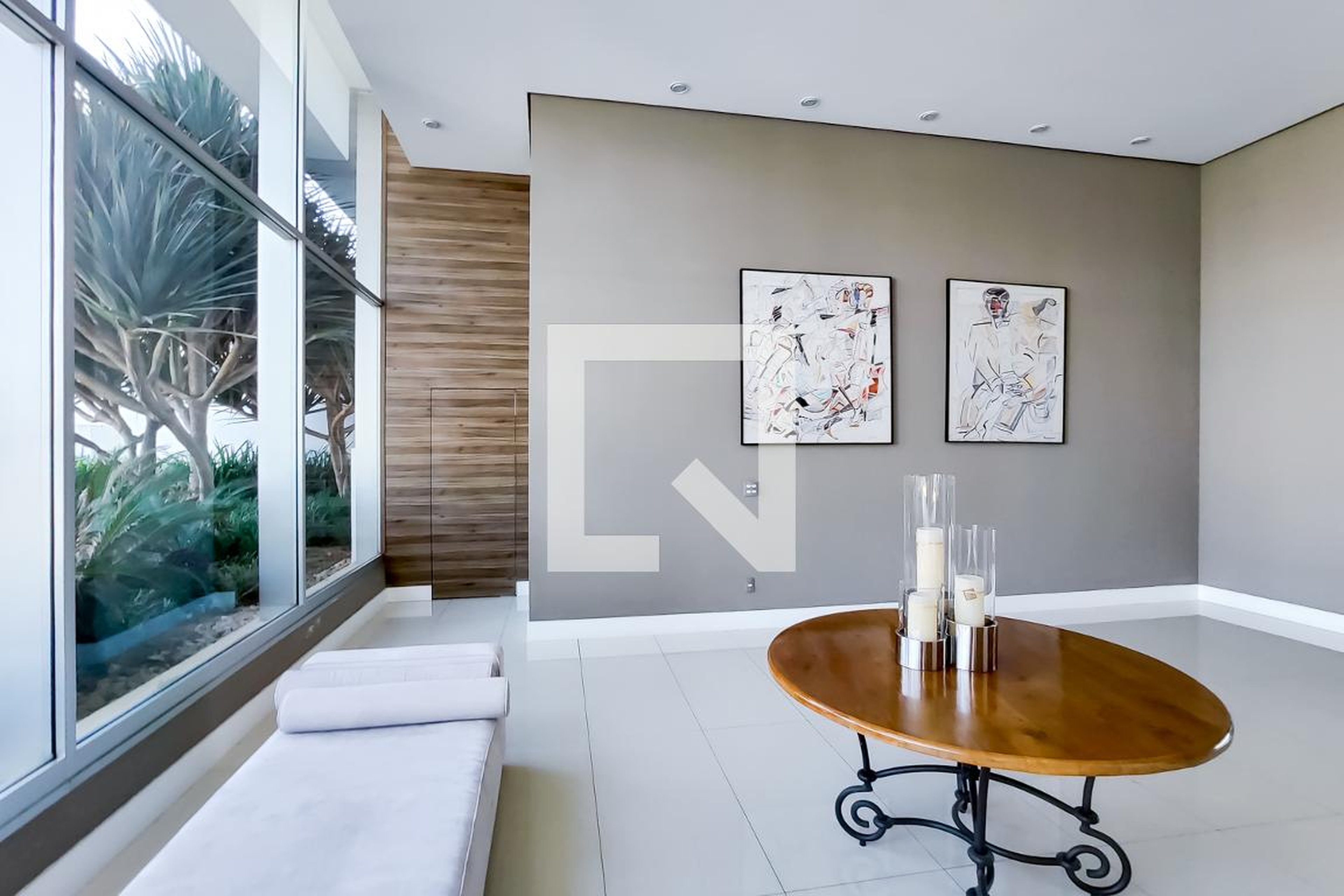 Hall Entrada - Penntower Brooklin