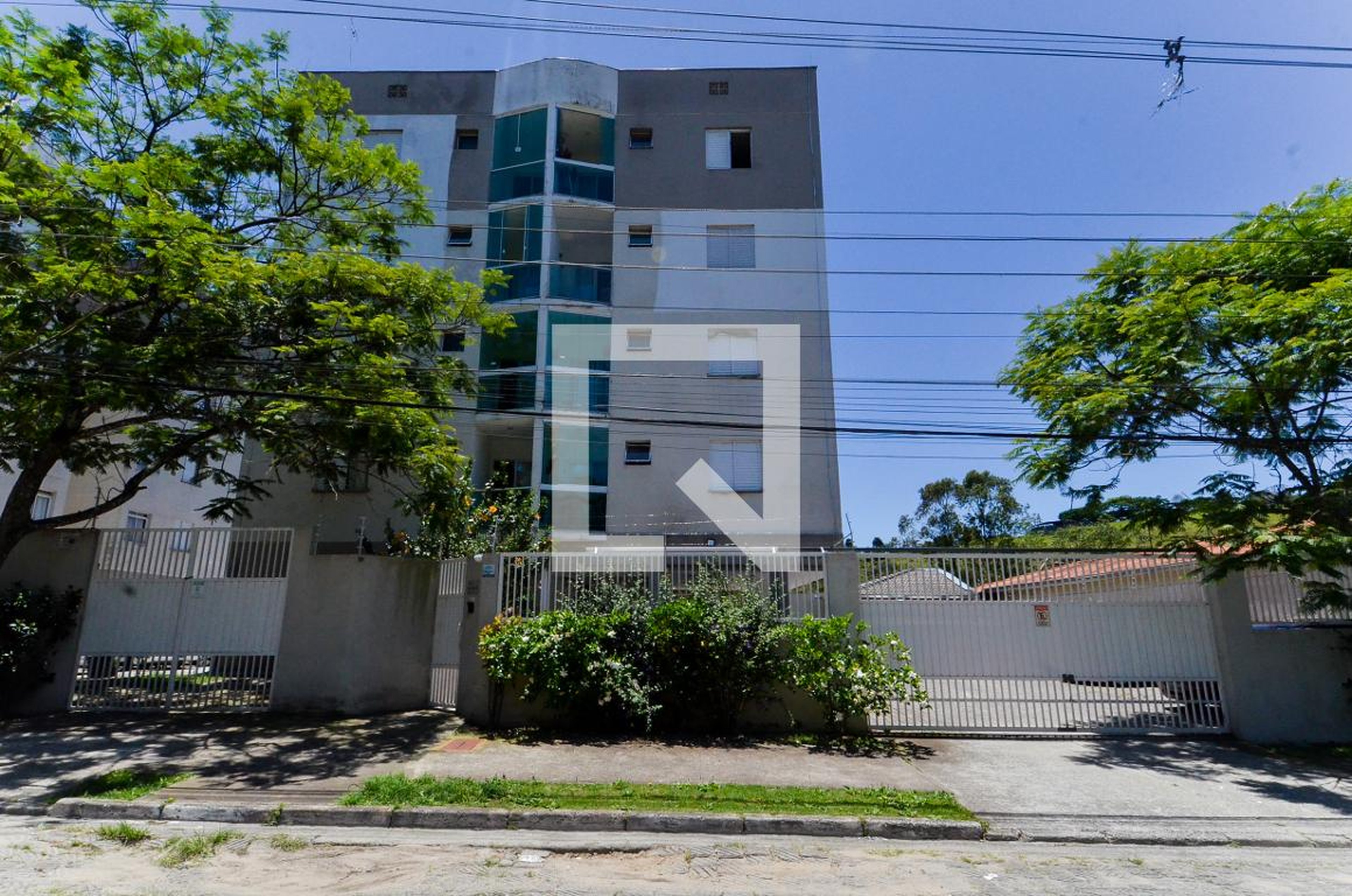 Fachada do Condomínio Condomínio em Rua Joveliano Martins de Araújo, 163