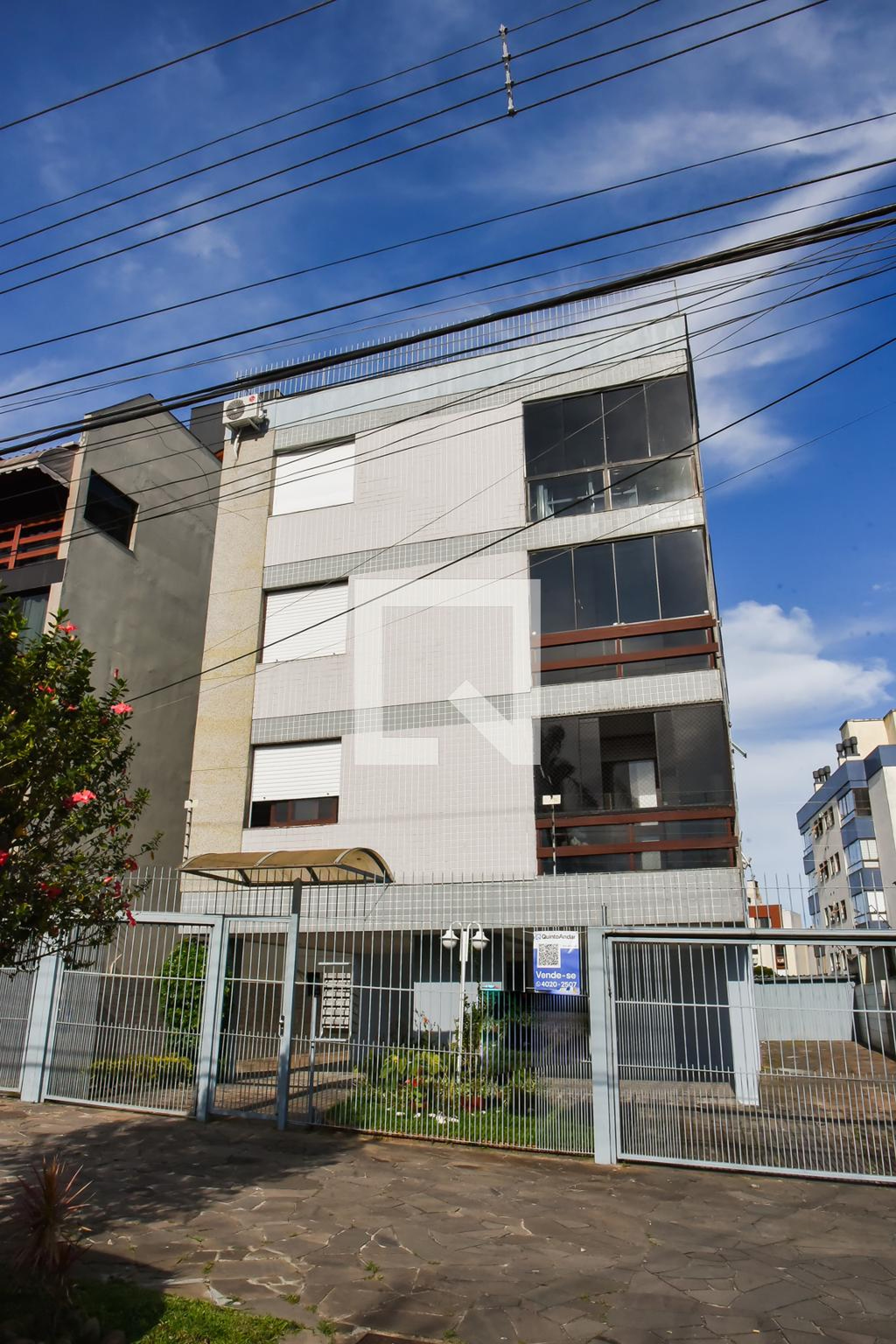 Fachada do Prédio Condomínio Colina