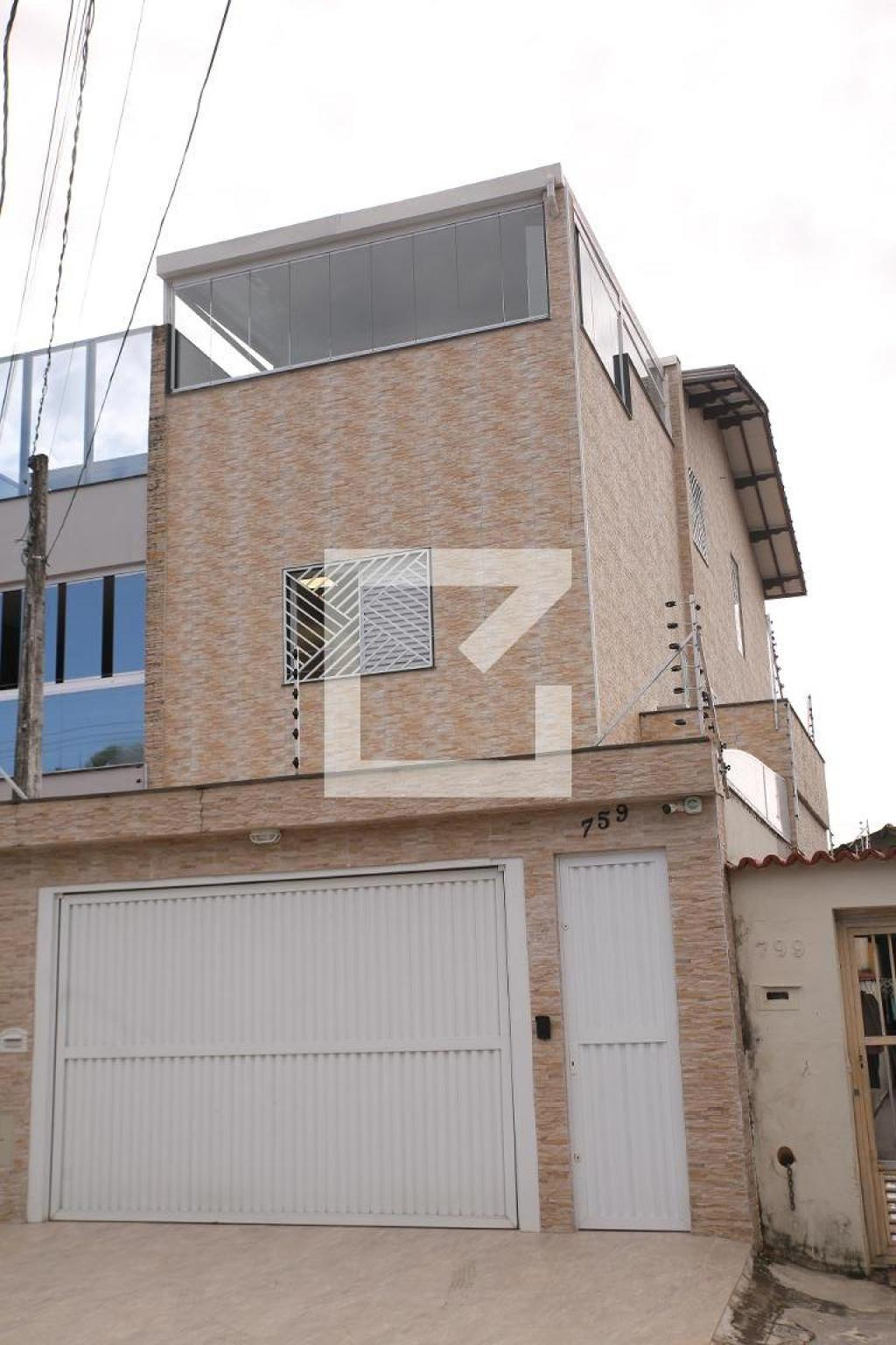 Fachada Condomínio em Rua Joaquim Teixeira de Carvalho, 759