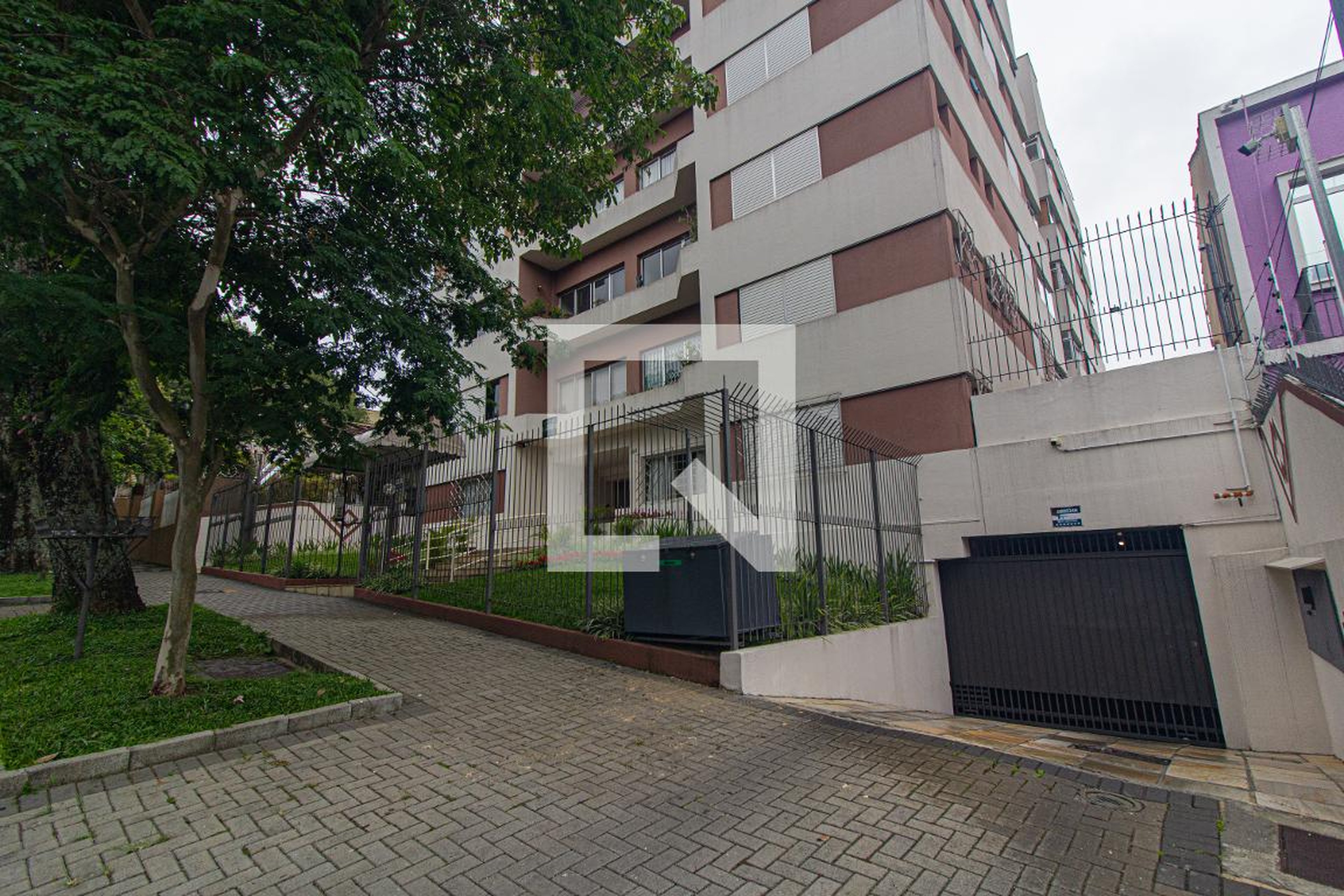 Fachada do Prédio Condomínio em Rua Desembargador Isaías Bevilaqua, 103