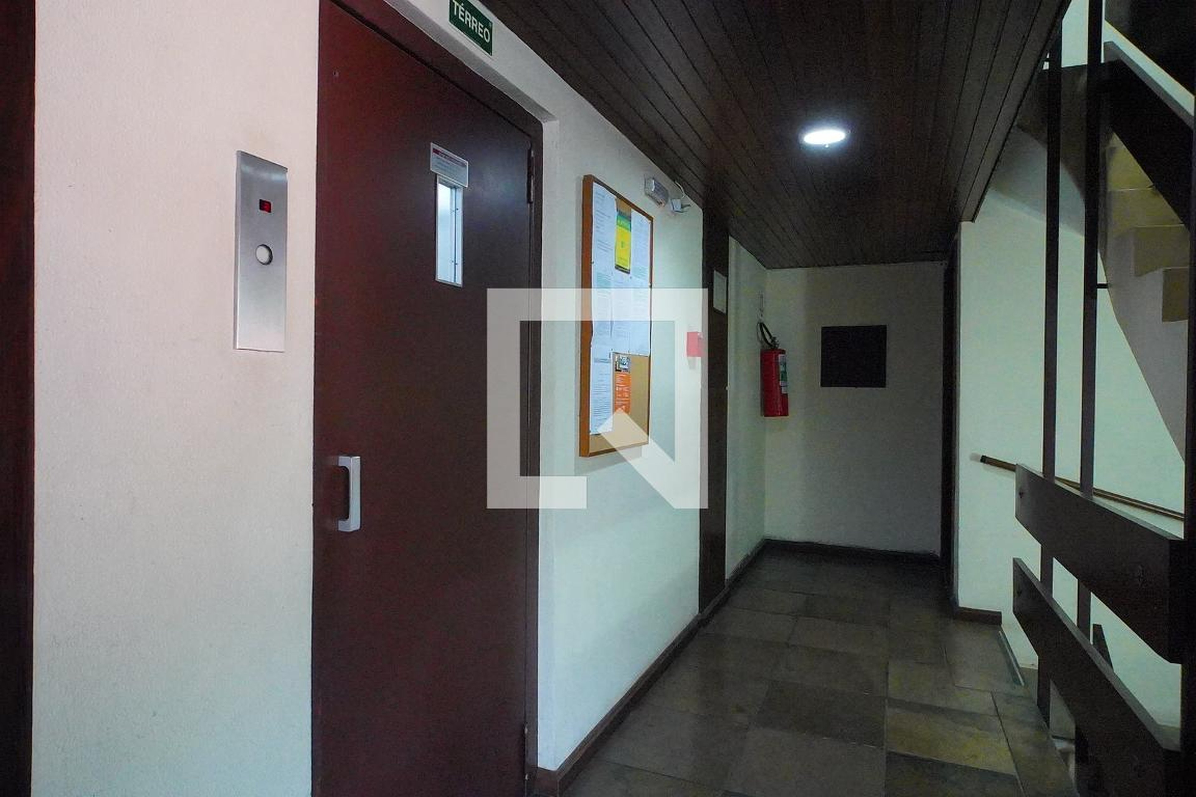 Elevador - Dona Rita