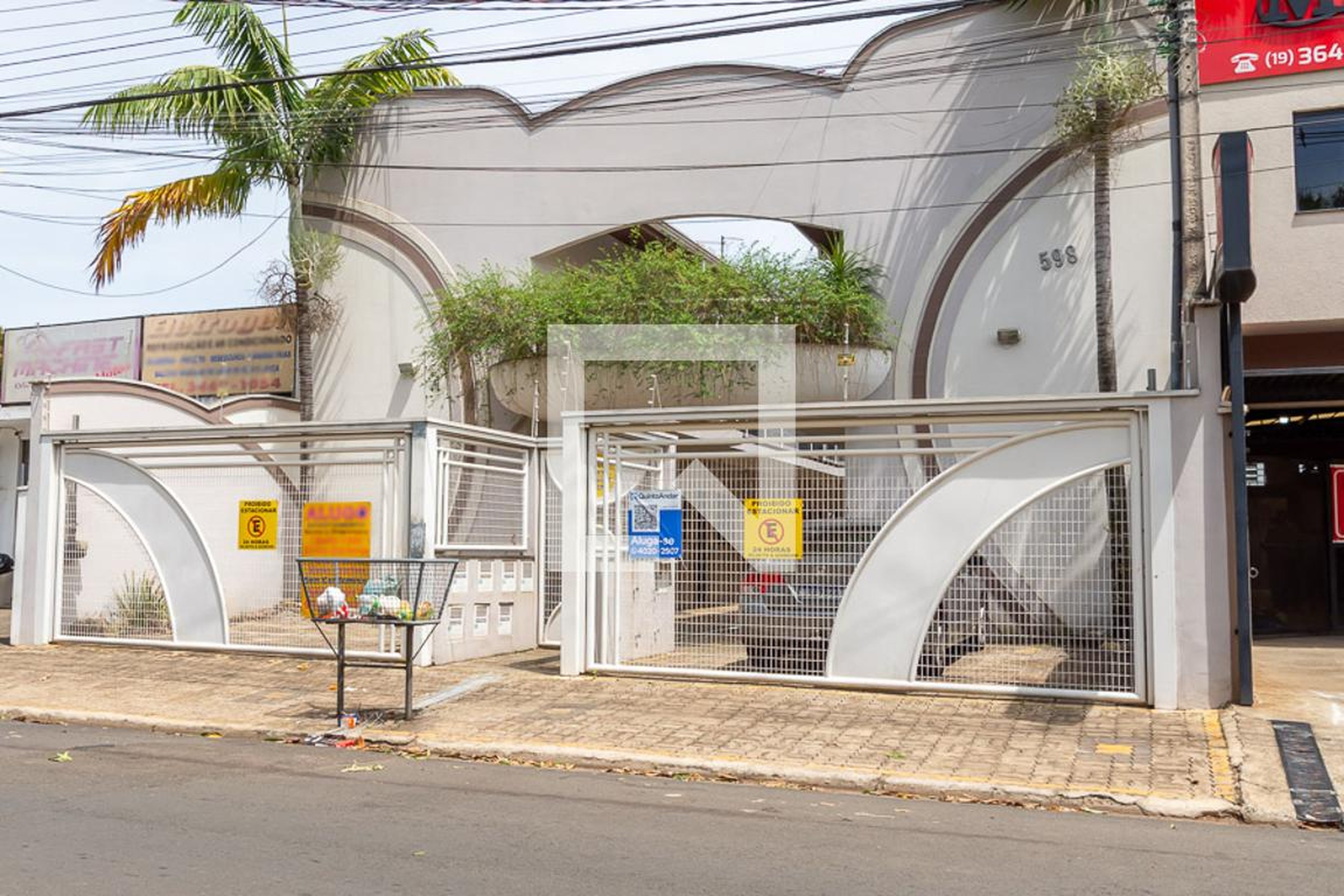 Fachada do Condominio Condomínio em Avenida do Compositor, 598