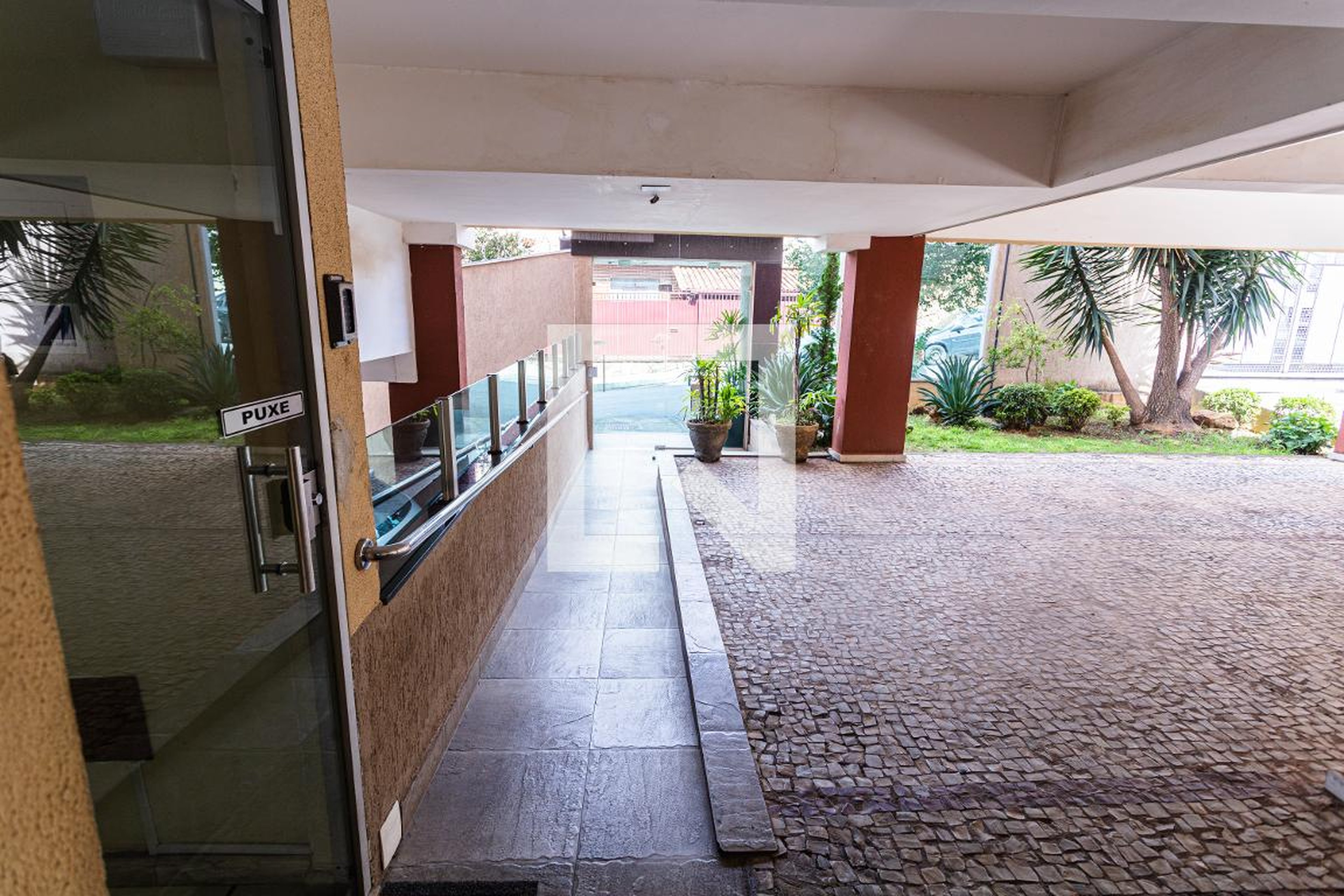 Hall de Entrada - Sebastião Marques Fernandes