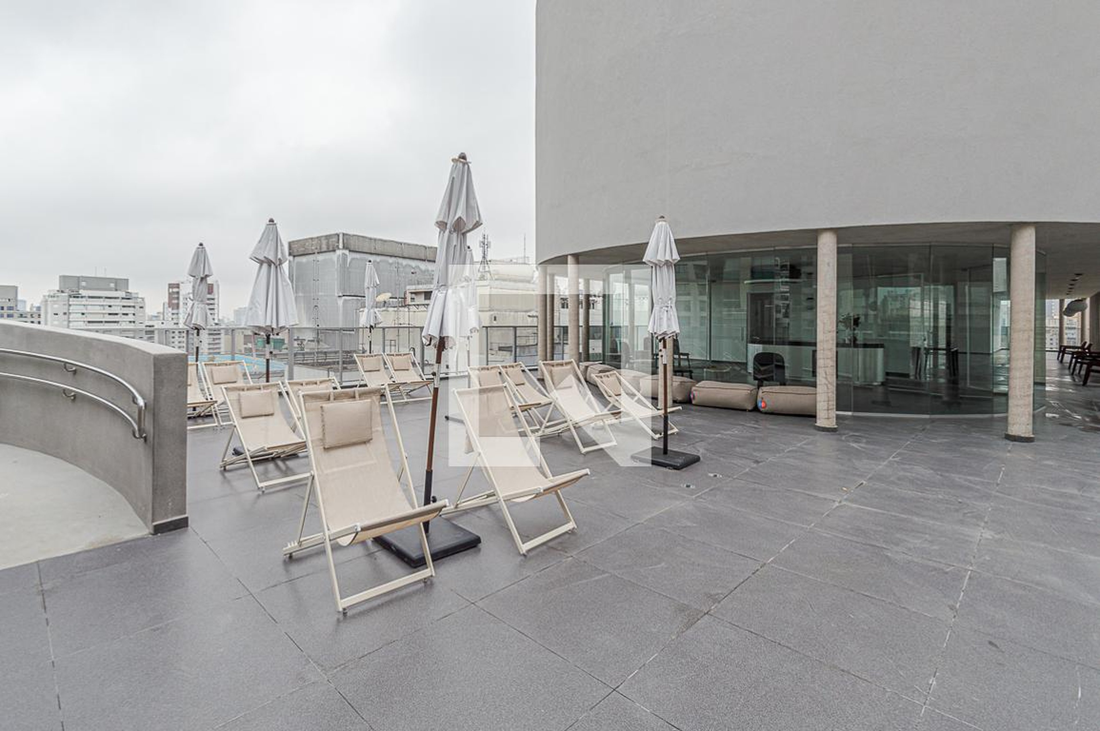 Area da Piscina - VN Frei Caneca