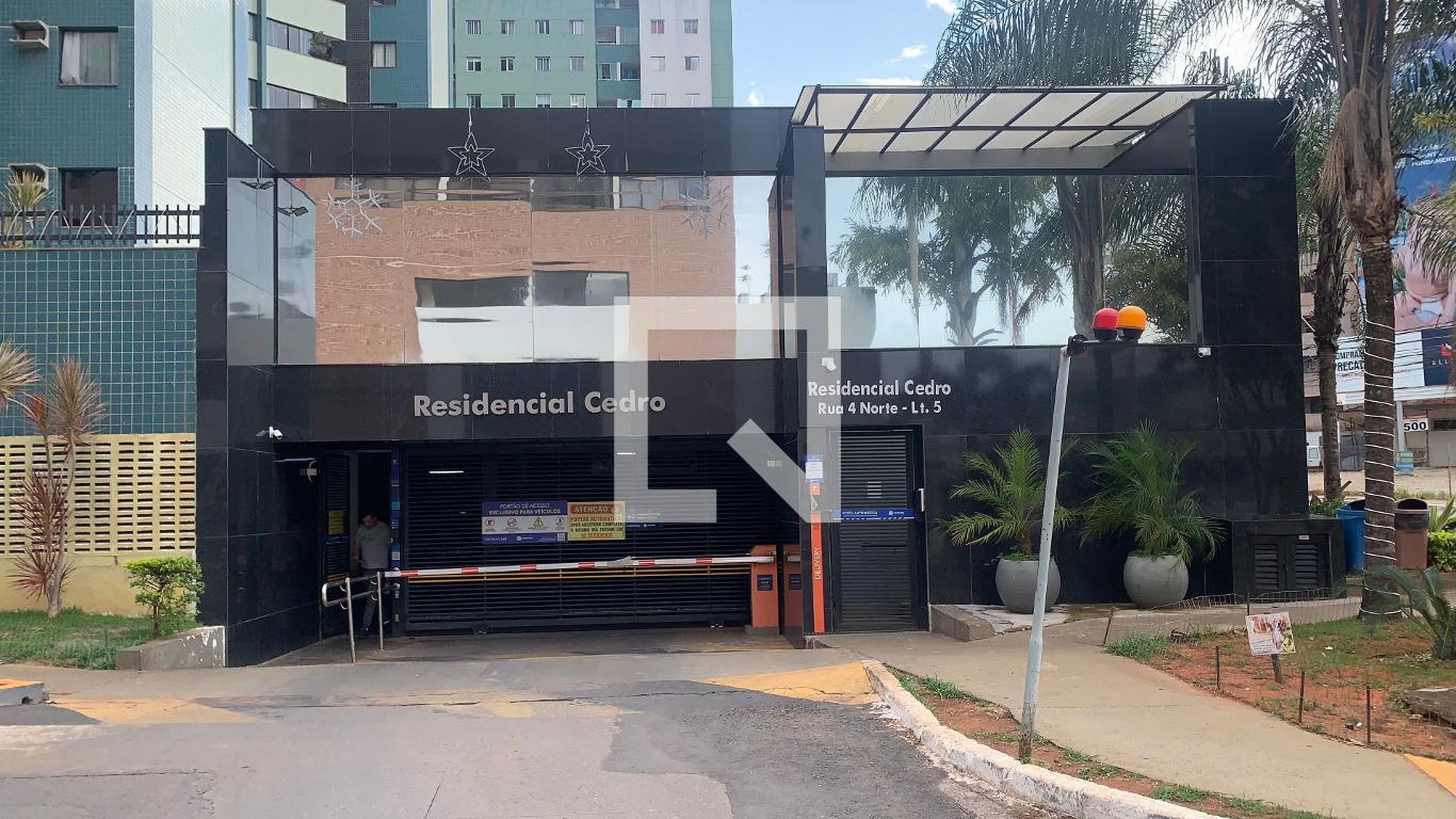 Fachada Residencial Cedro