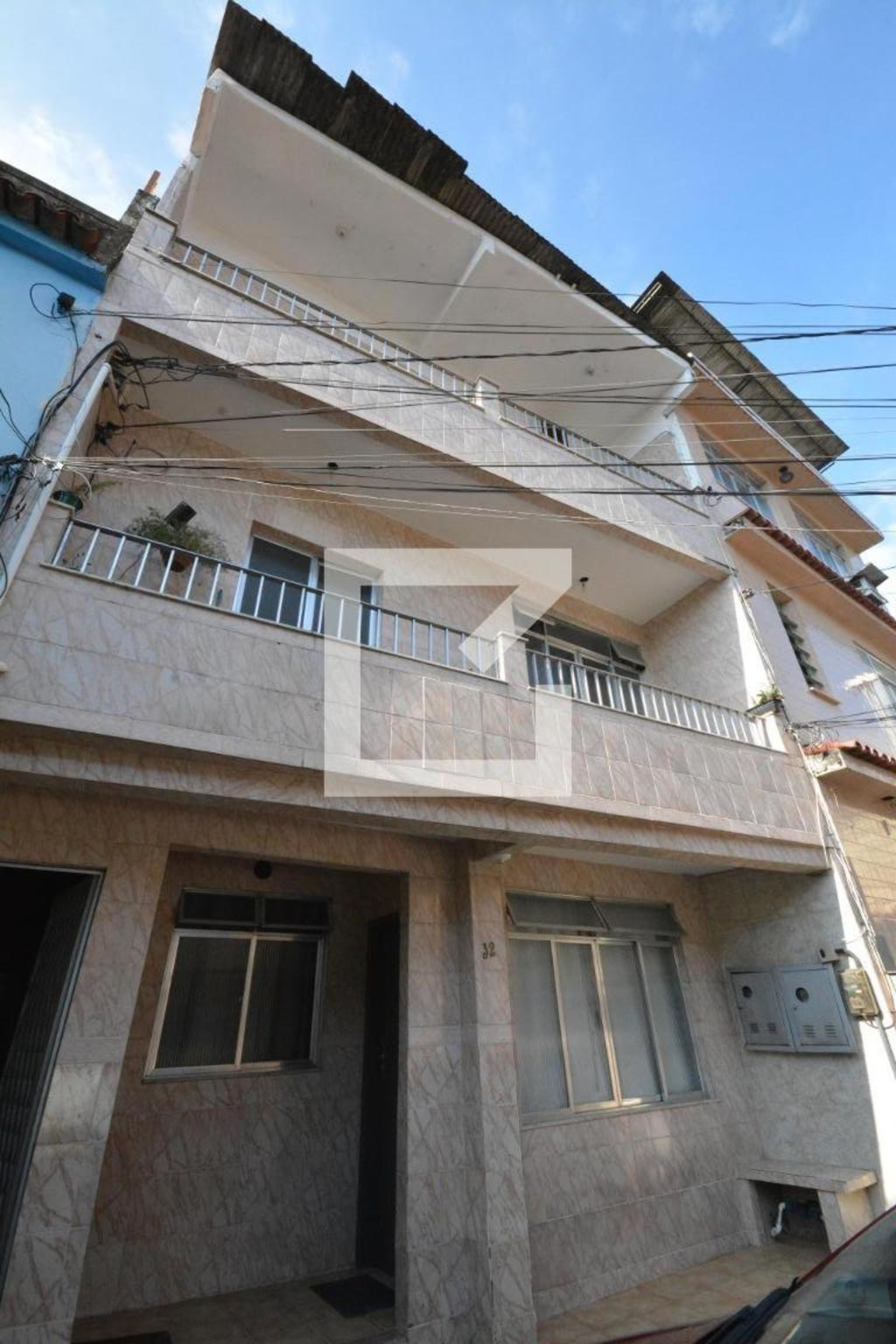 Fachada Condomínio em Rua Guanabara, 204