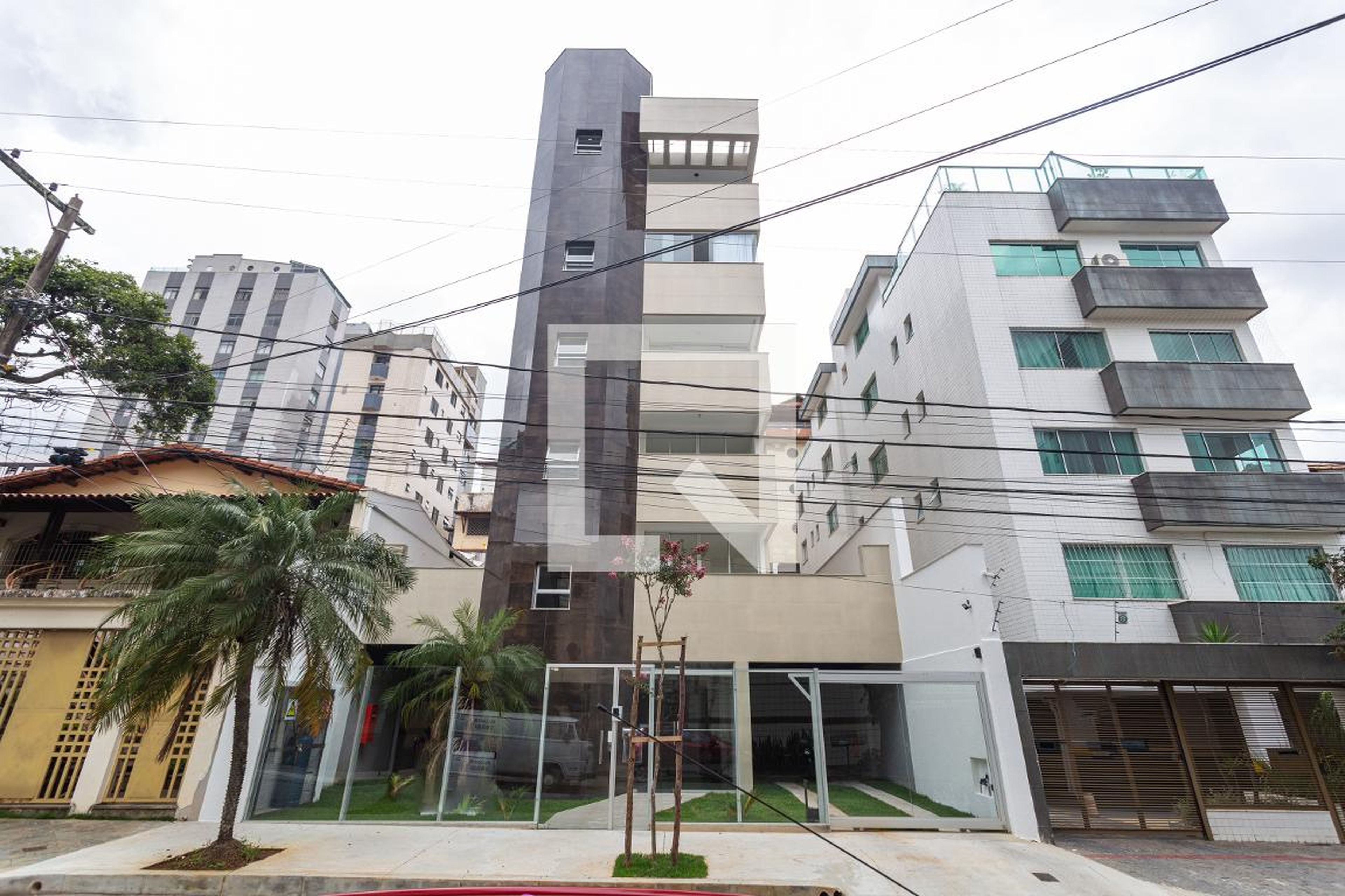 Fachada Condomínio em Rua Cardeal Stepinac, 832