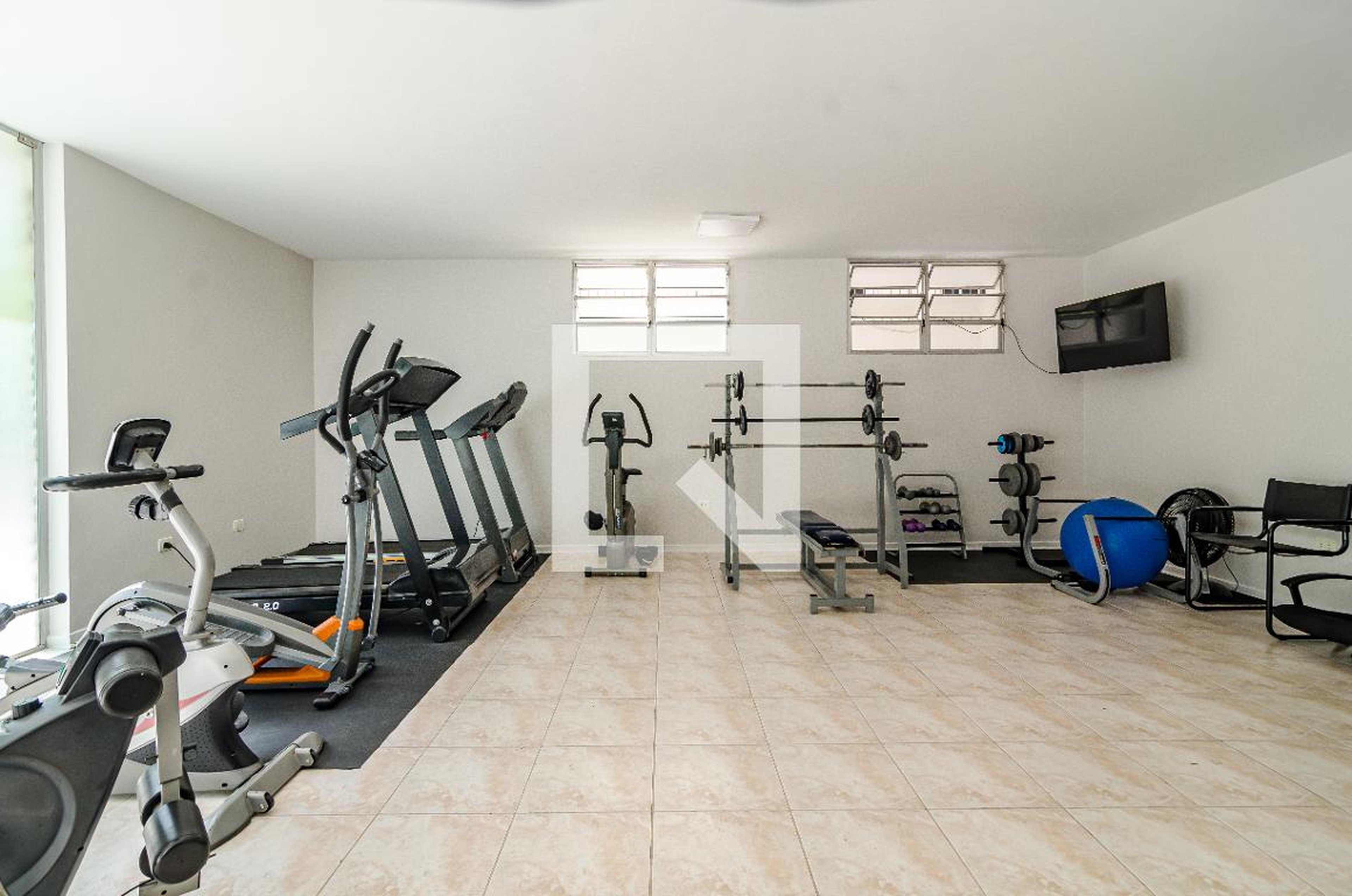 Academia - Edifício Lugano