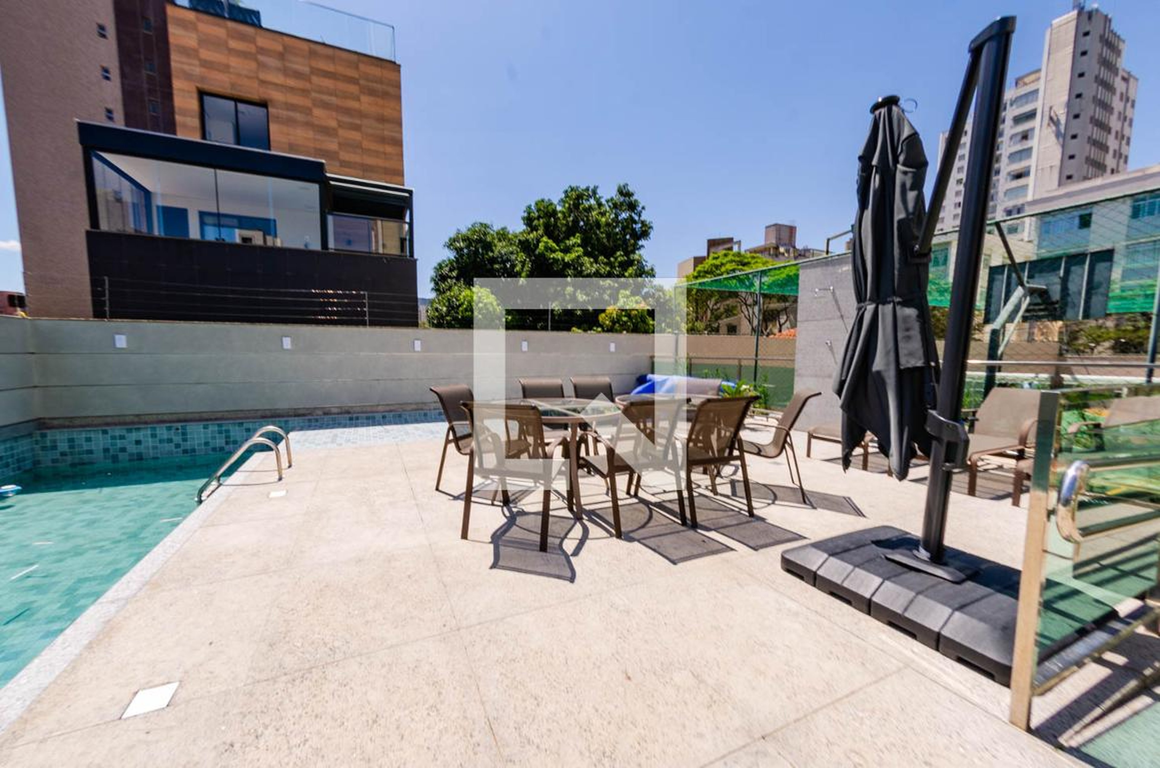 Piscina - Edifício Vitrine Stillo