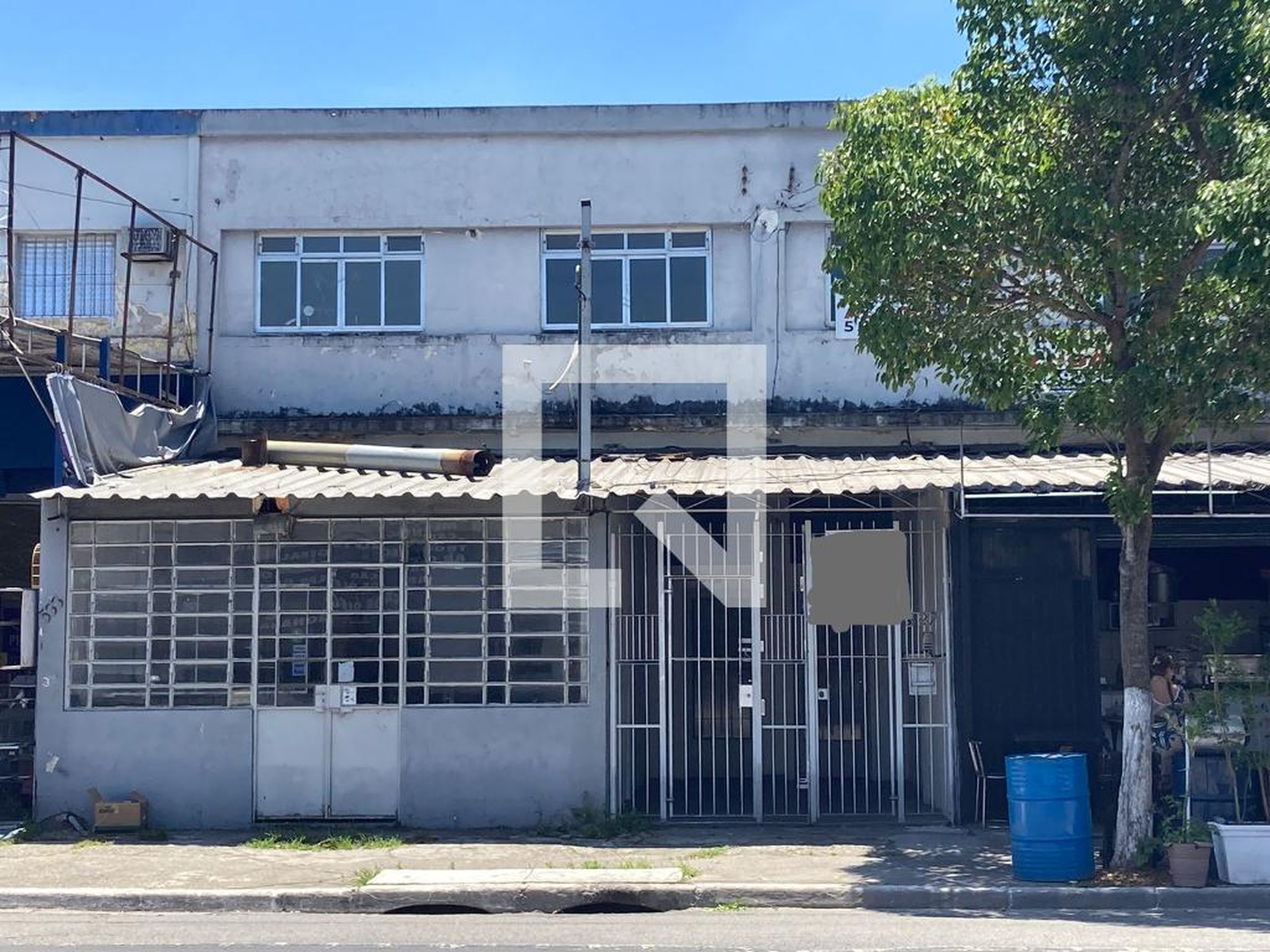 Fachada Condomínio em Rua Olívia Guedes Penteado, 525