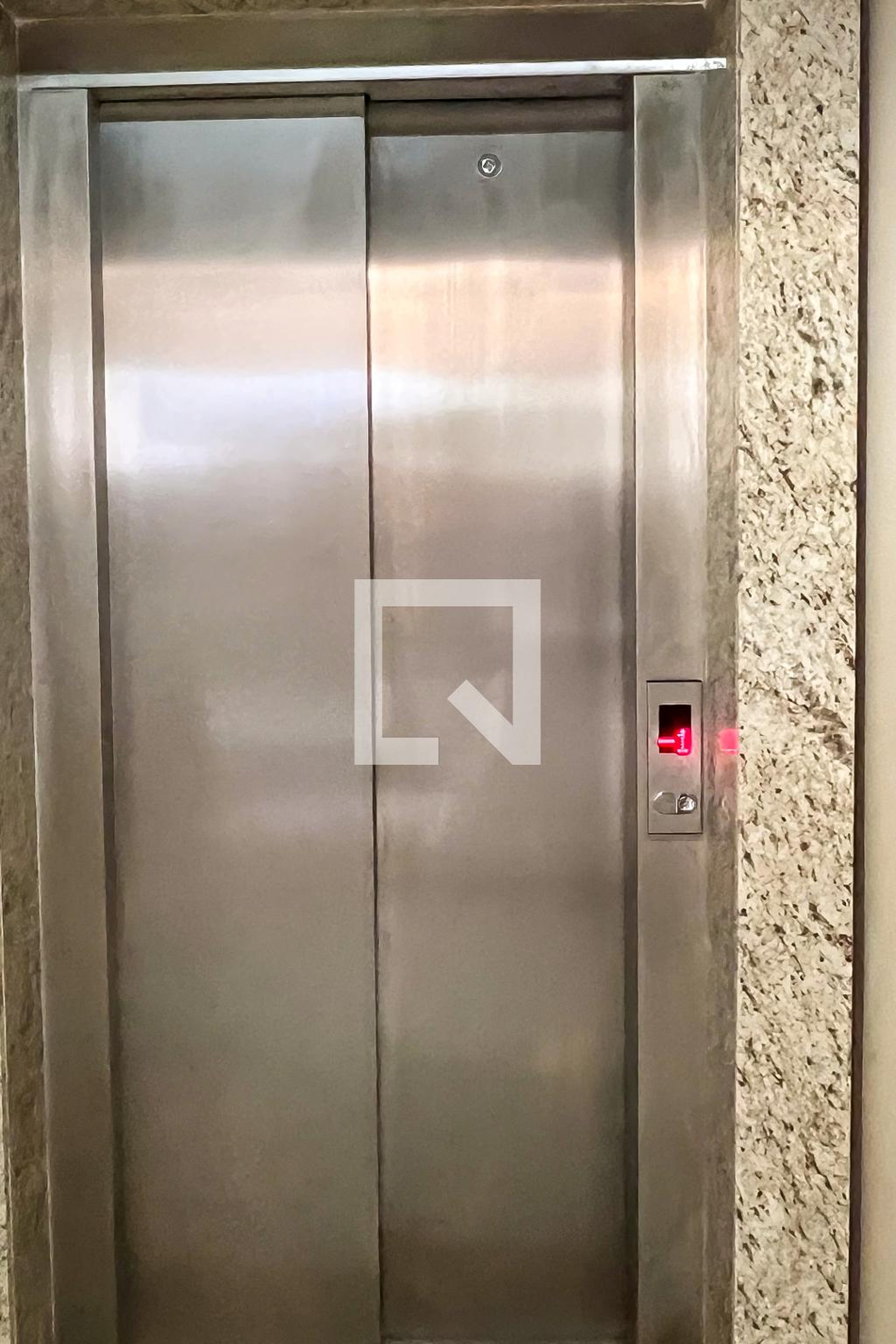 Elevador - Alfa Barra