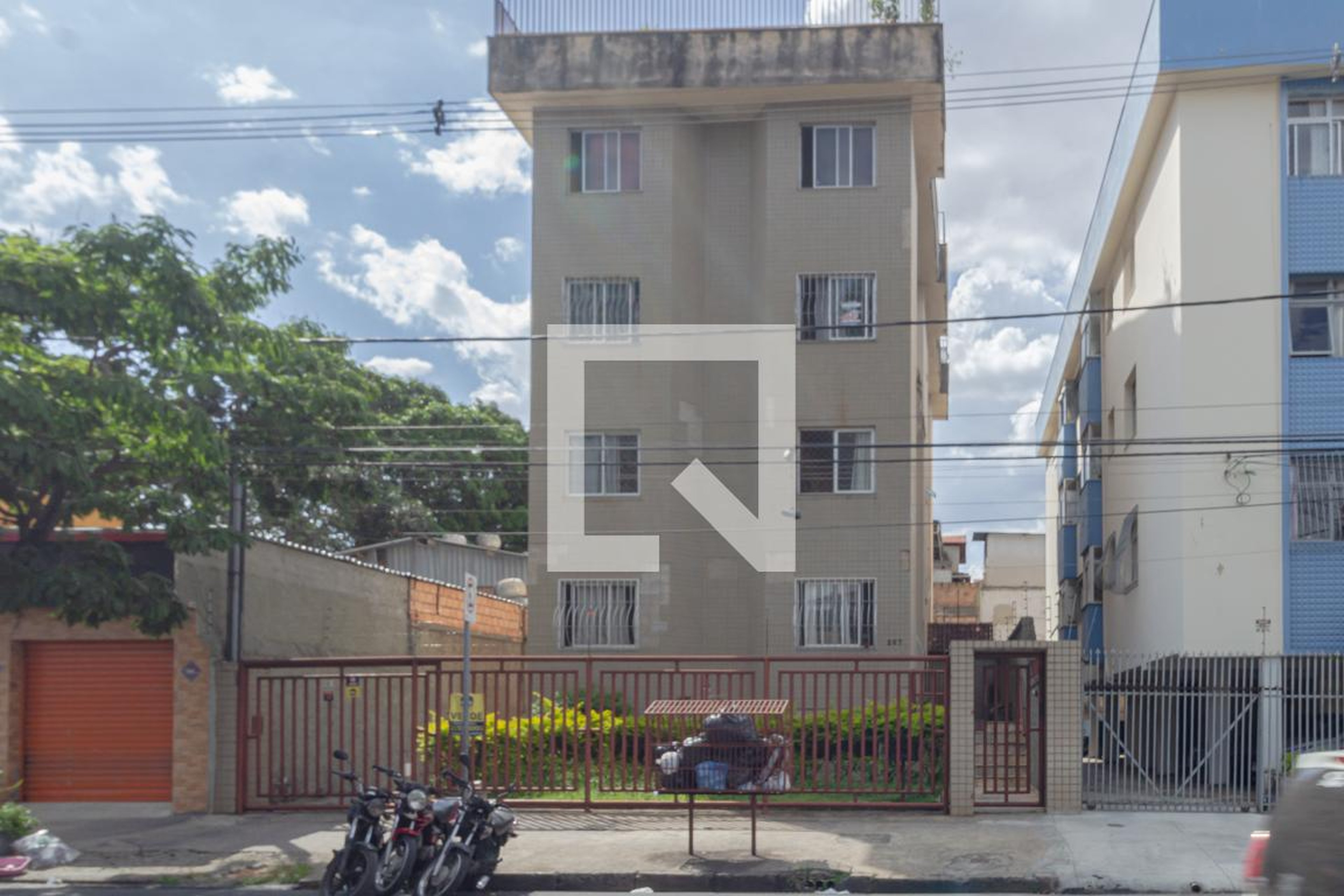 Fachada Condomínio em Avenida Itaituba, 267