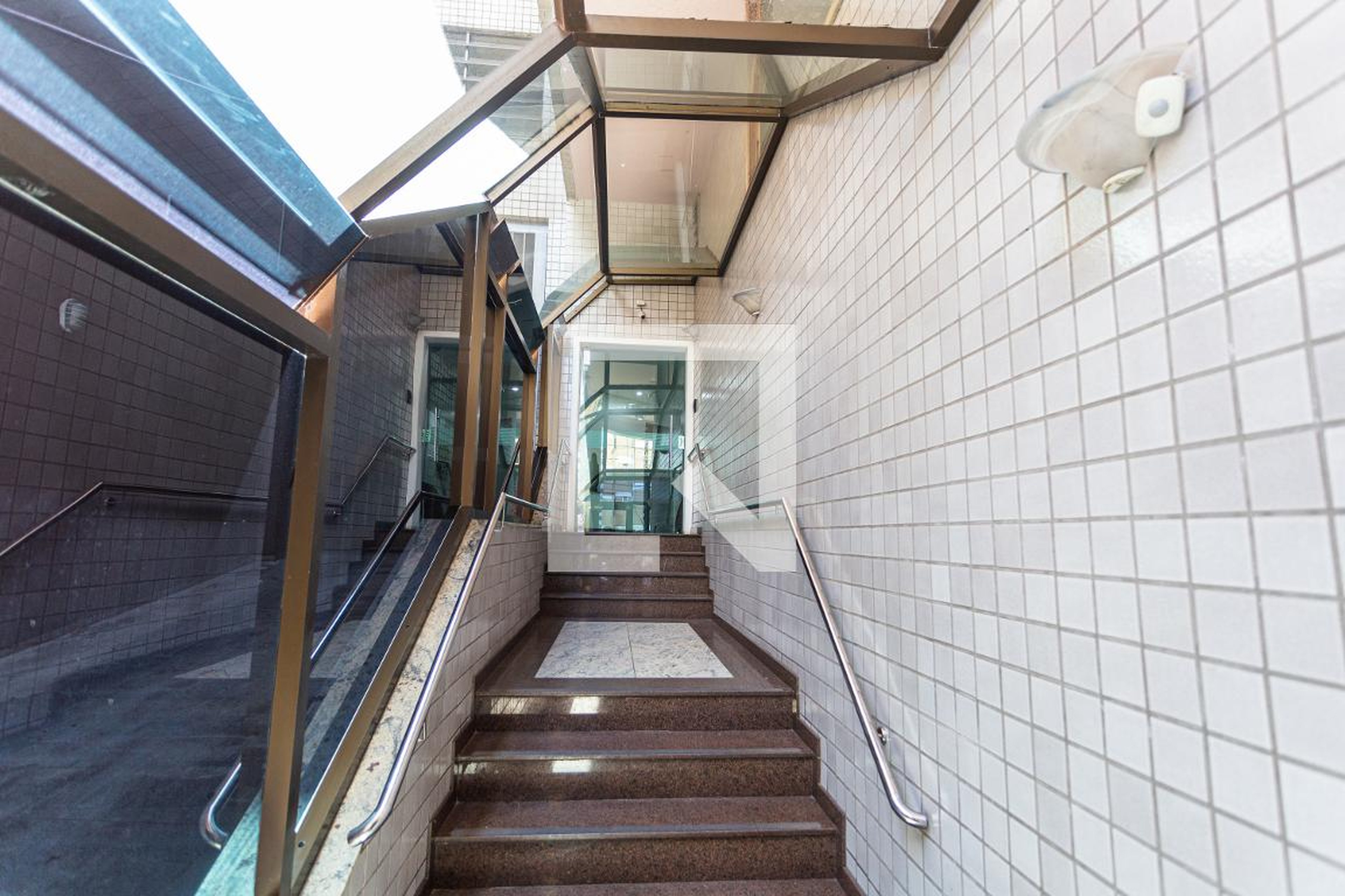 Hall de Entrada - Edifício José de Almeida Ferreira