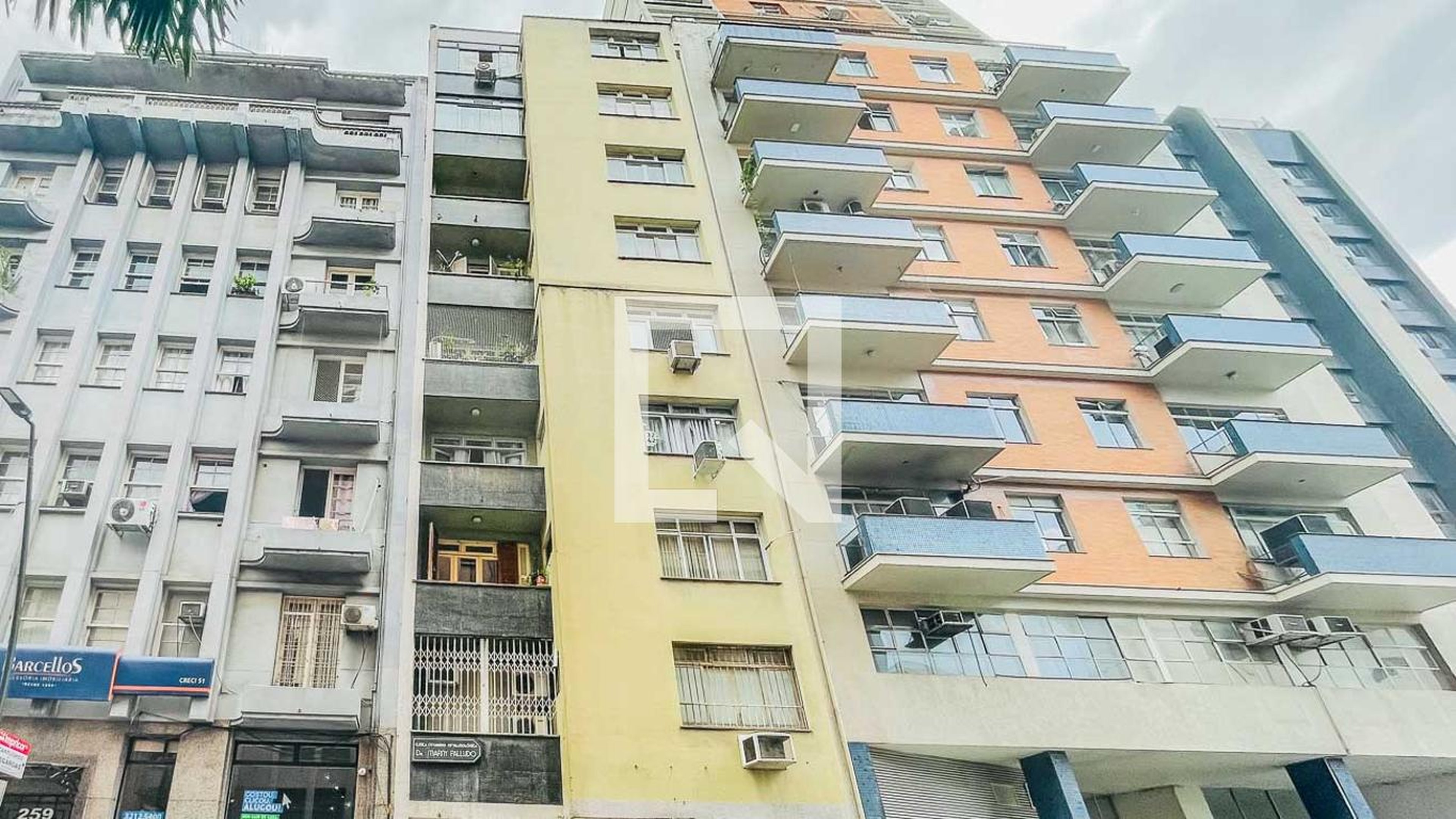 Fachada Condomínio em Rua Senhor dos Passos, 251