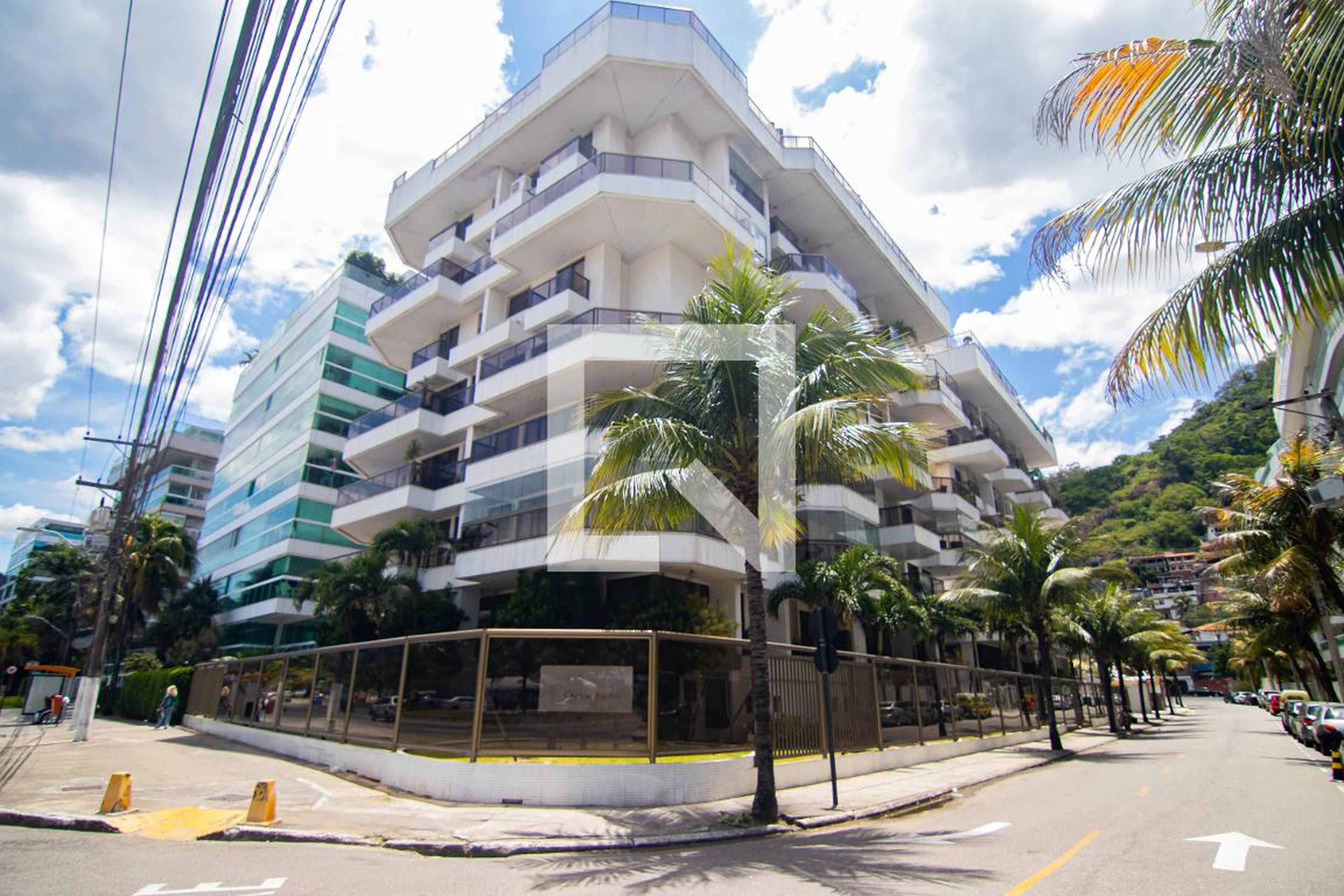 Fachada do Prédio Condomínio Charitas Bay