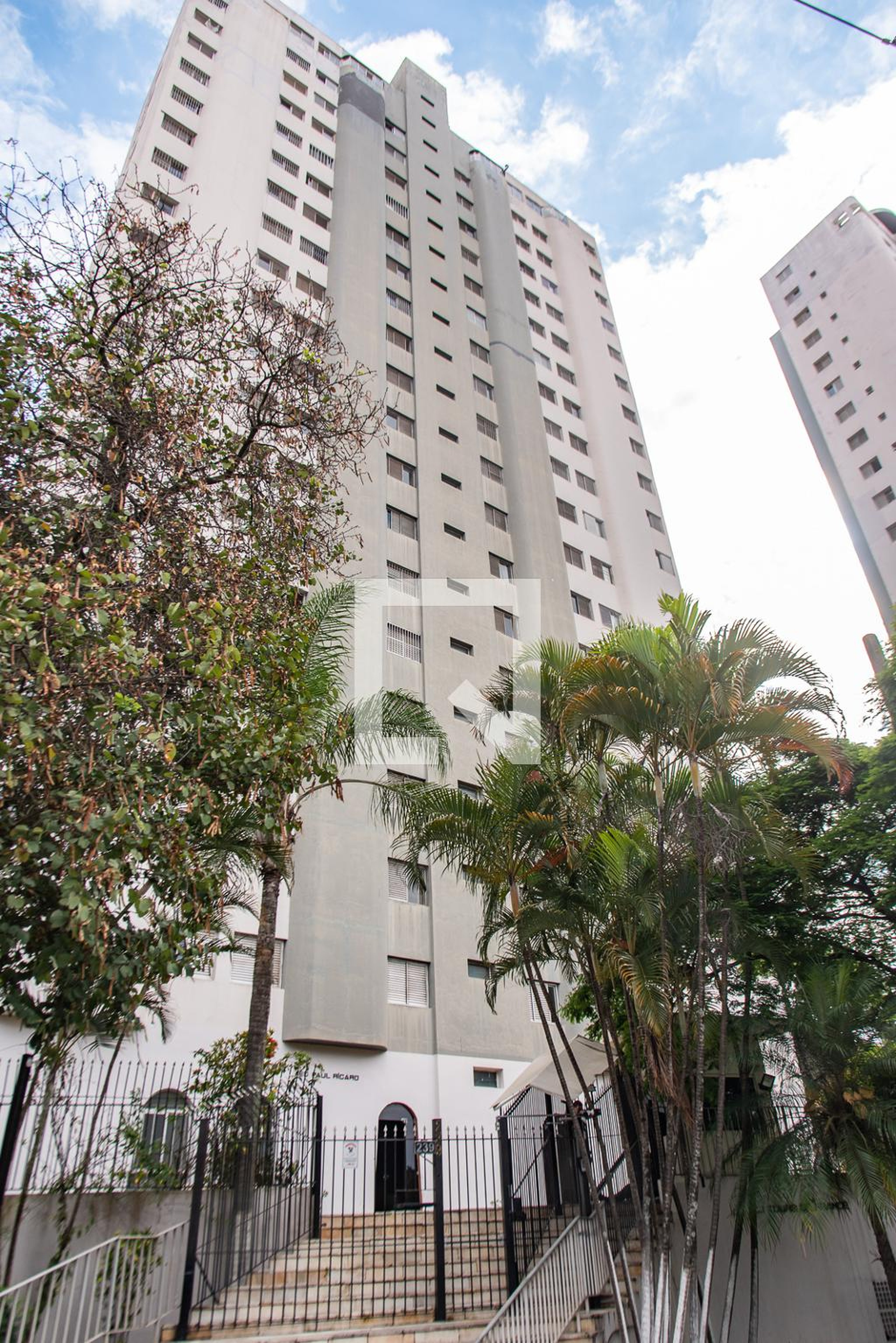 Fachada Condomínio em Rua Saioá, 1505