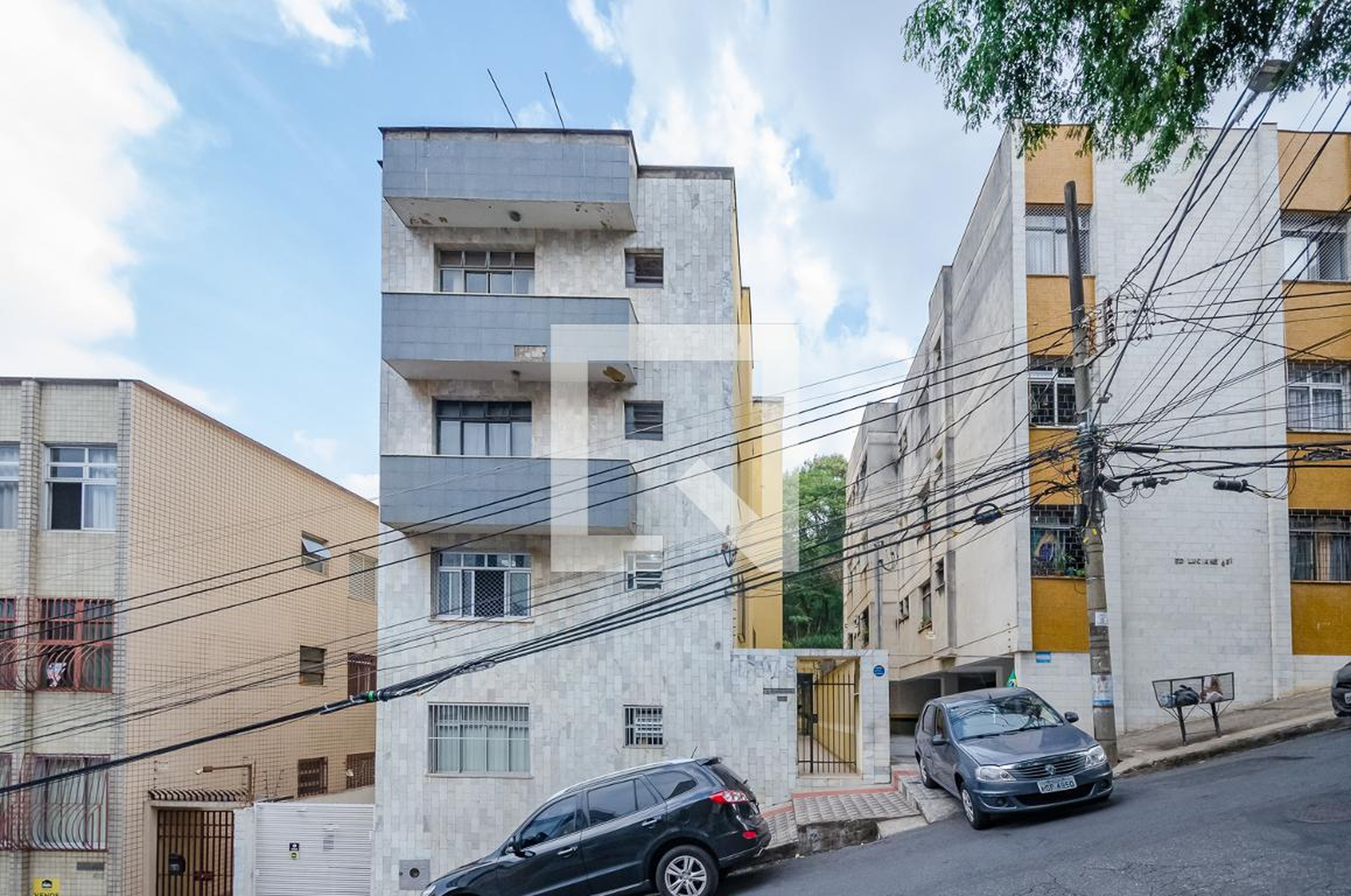 Fachada Condomínio em Rua Doutor Juvenal dos Santos, 415