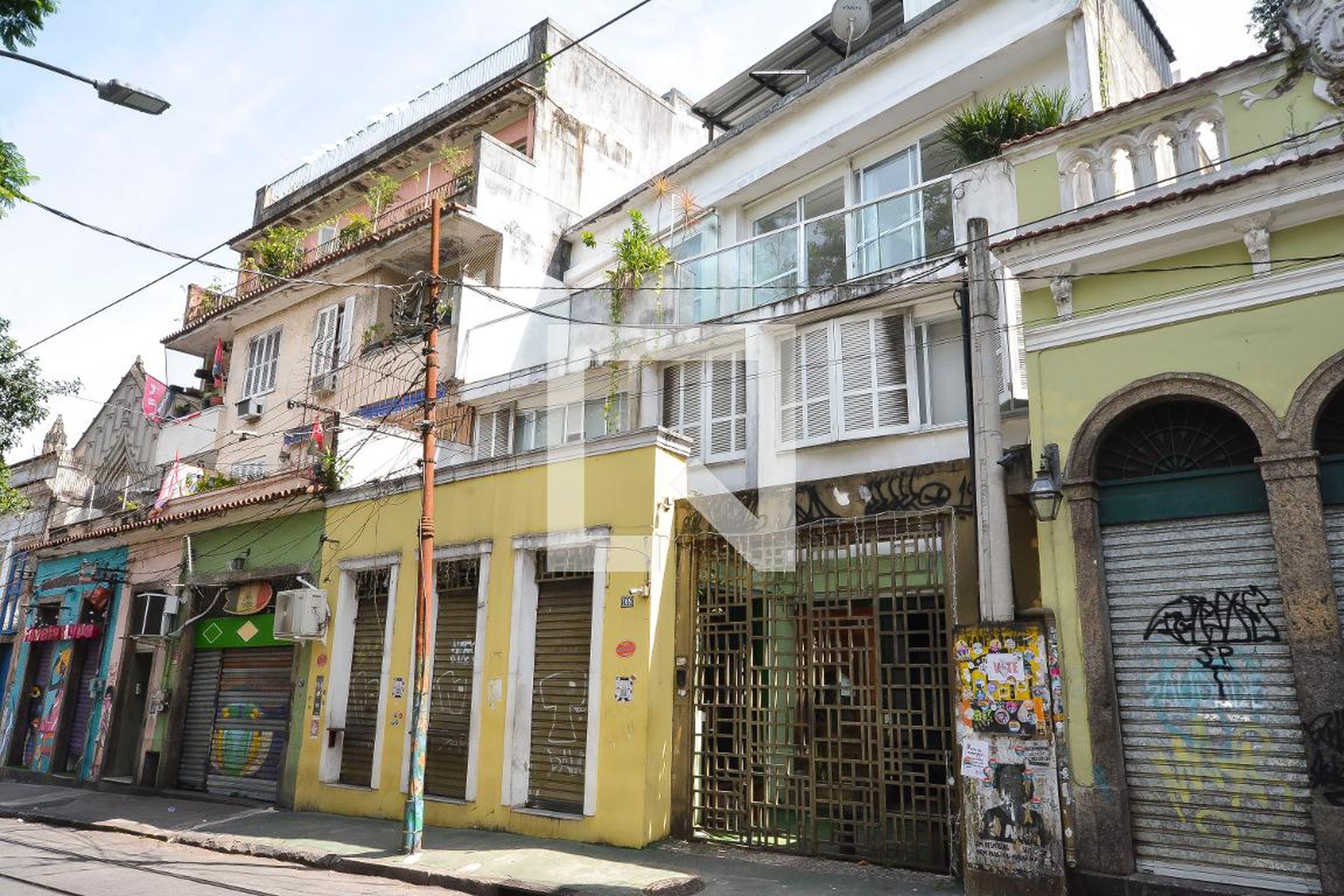 Fachada Condomínio em Rua Paschoal Carlos Magno, 109