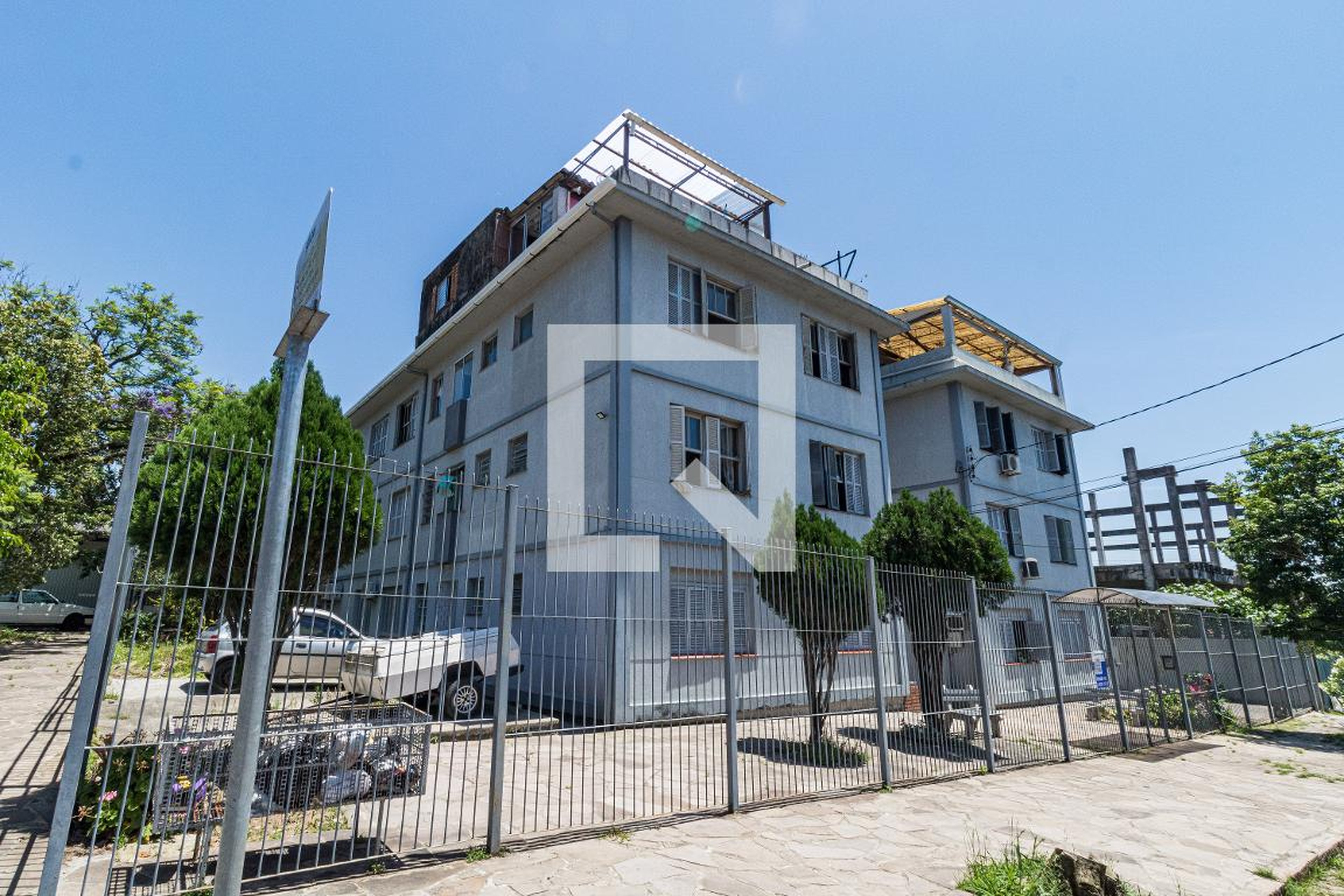 Fachada do Prédio Condomínio em Rua Engenheiro Ubatuba de Faria, 295